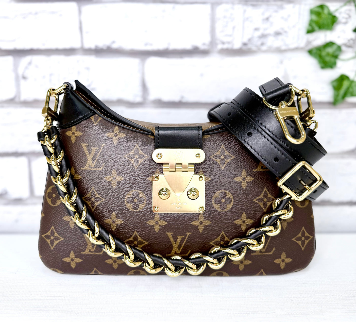Louis Vuitton Twinny - Like New/Unused