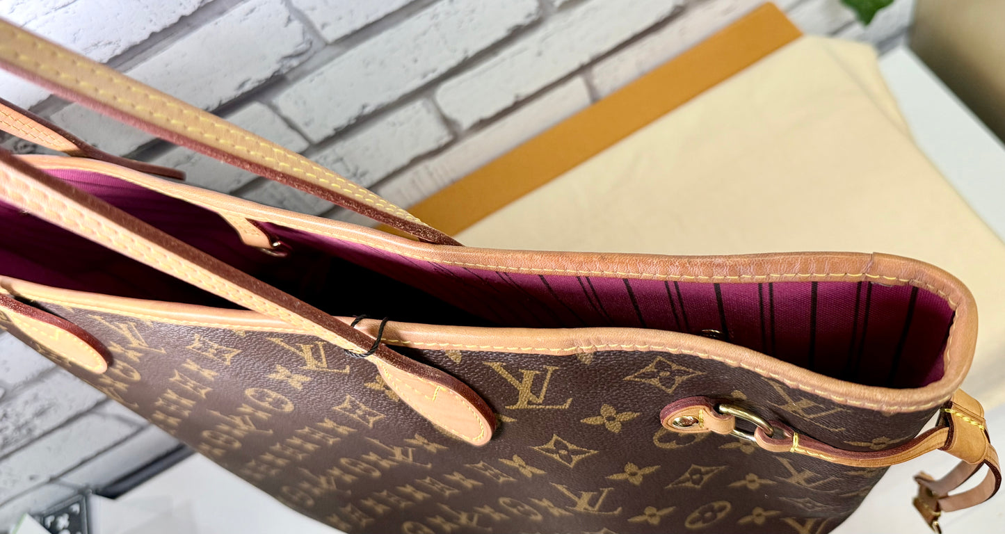 Louis Vuitton Neverfull MM w/ Pouch (Monogram/Pivoine) - Great