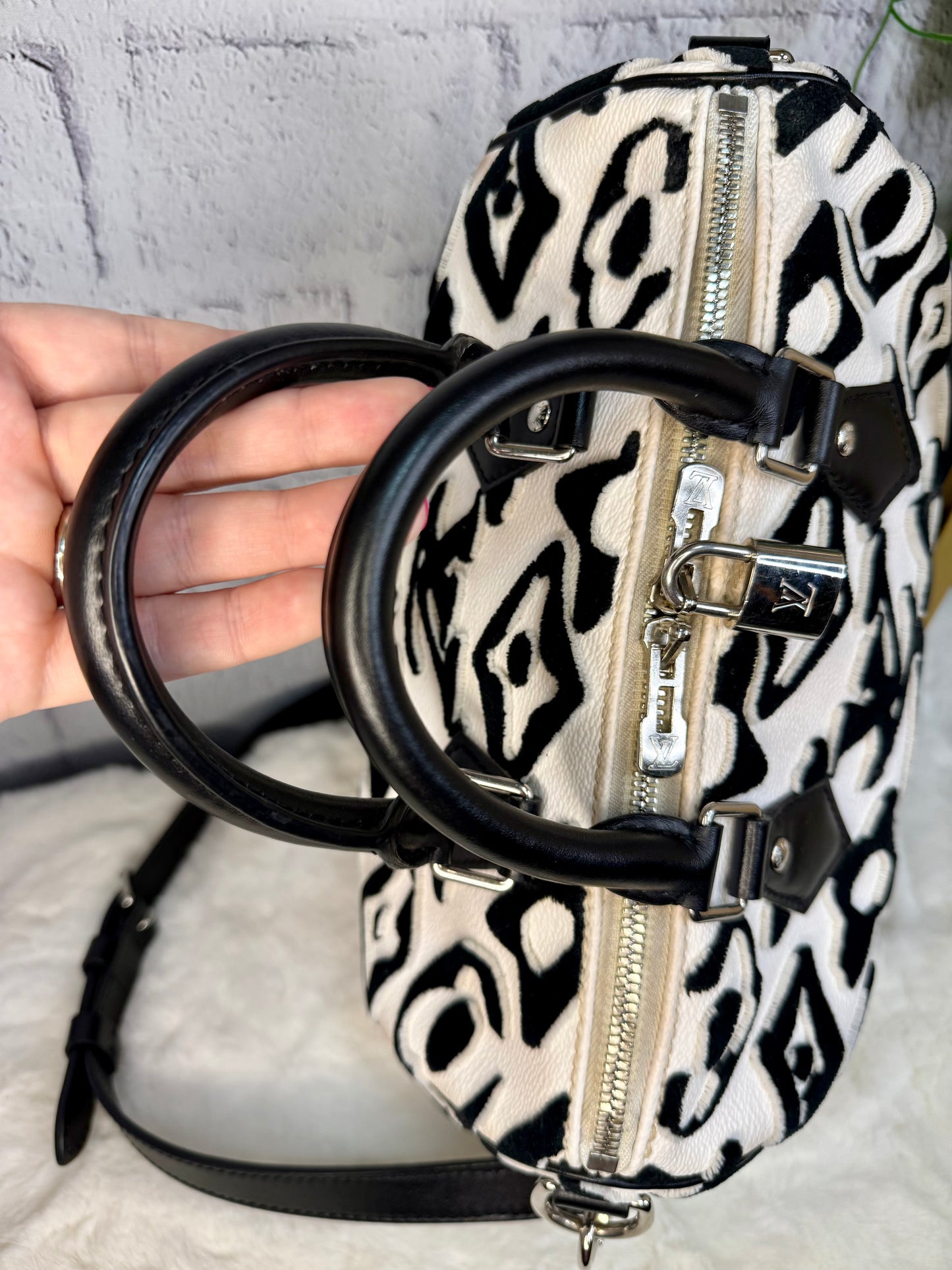 Louis Vuitton x Urs Fischer Limited Edition Speedy 25 Bandouliere