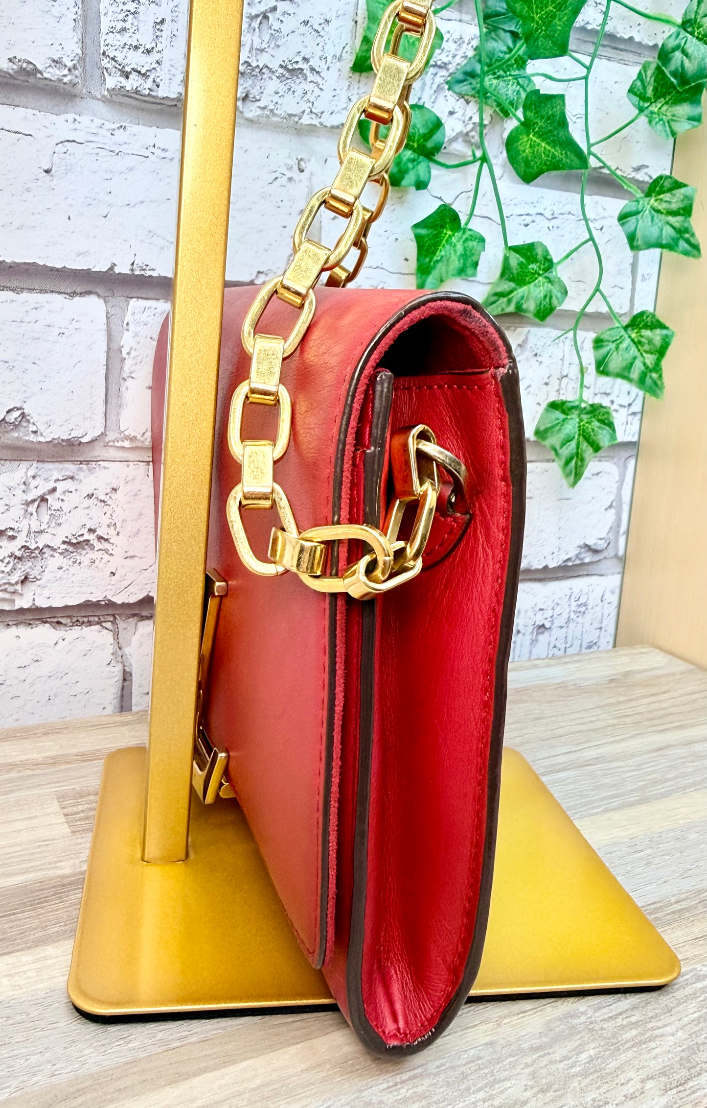 Louis Vuitton Calfskin Chain Louise MM - Raspberry