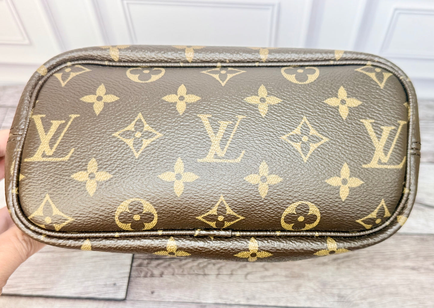 Louis Vuitton Neverfull Bandouliere Inside Out BB (Limestone/Monogram) - Like New