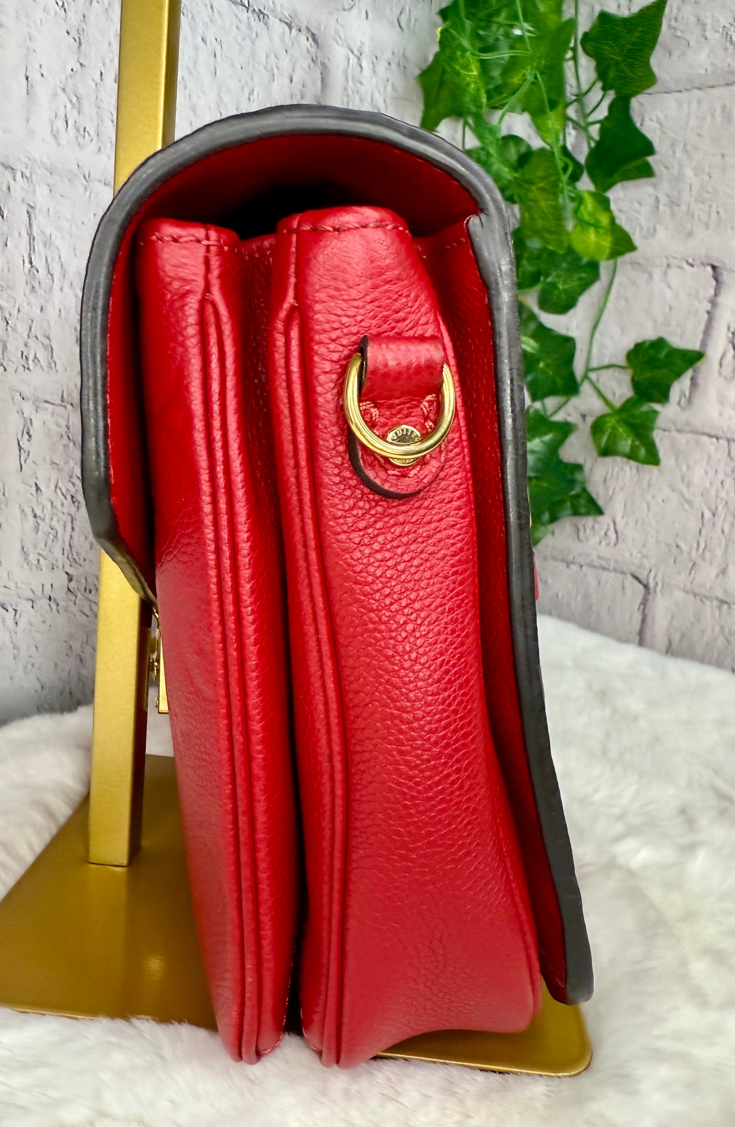 Louis Vuitton Cerise Empreinte Leather Pochette Métis