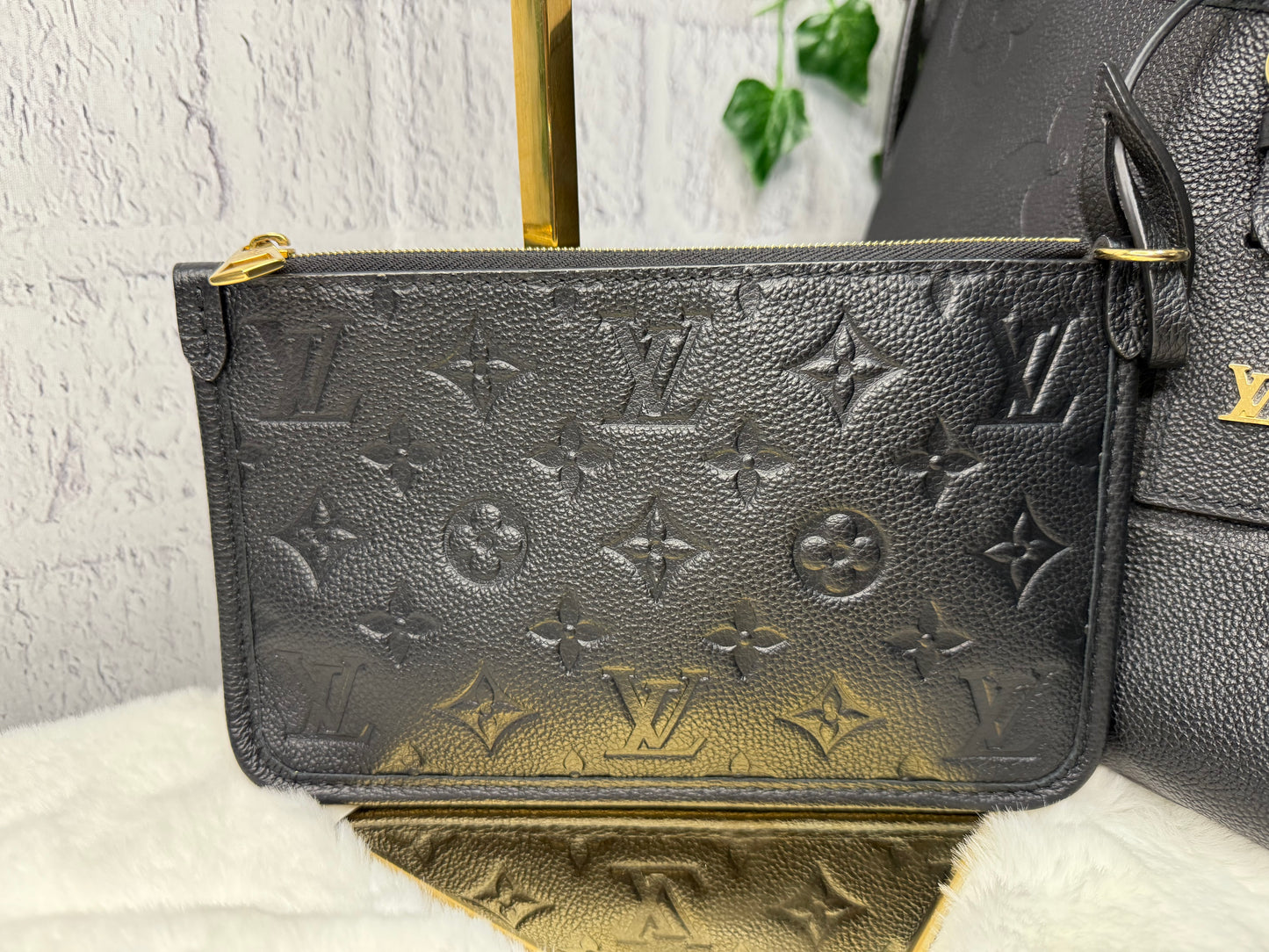 Louis Vuitton Carry All PM Empreinte Noir w/ Pouch