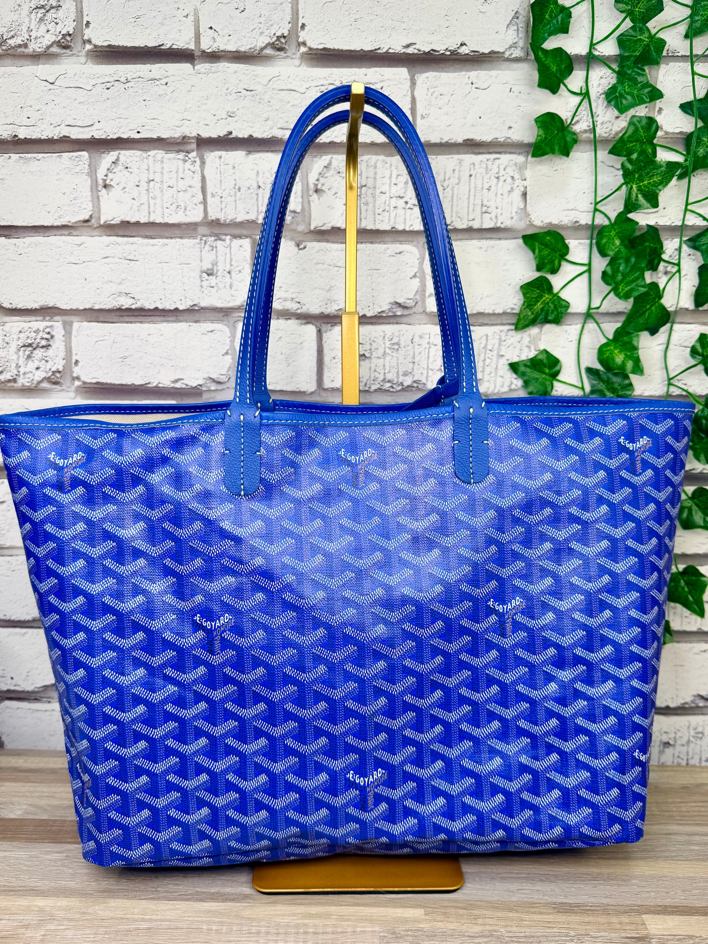 Preowned GOYARD St Louis PM Tote w/ Pouch - Sky Blue
