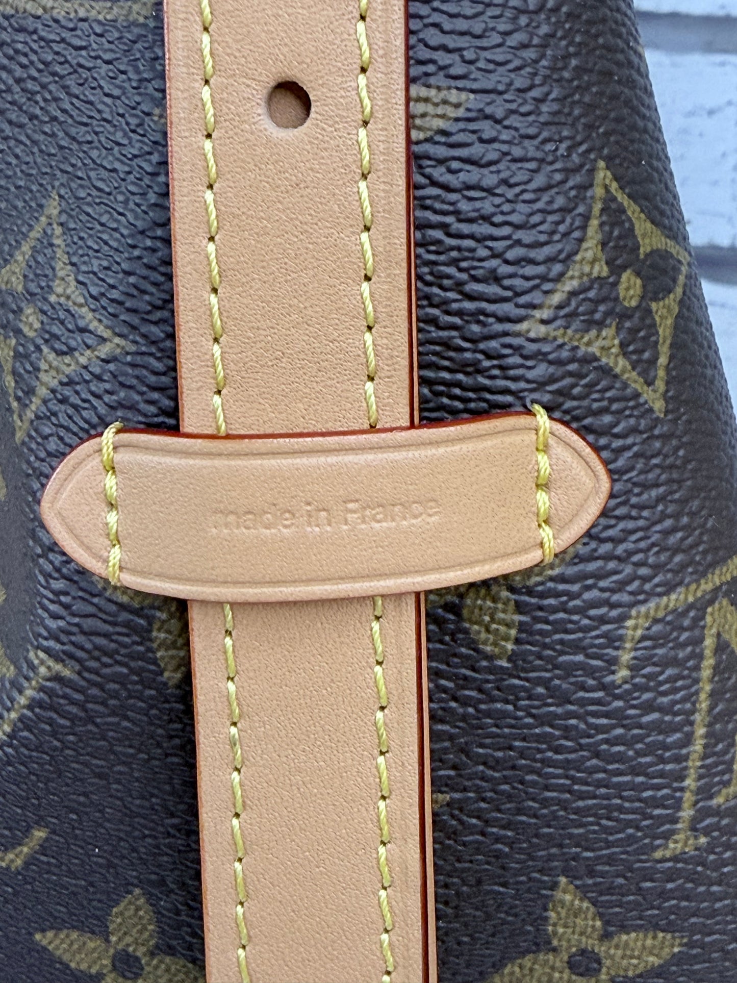 Louis Vuitton Carryall PM (Monogram) - Like New