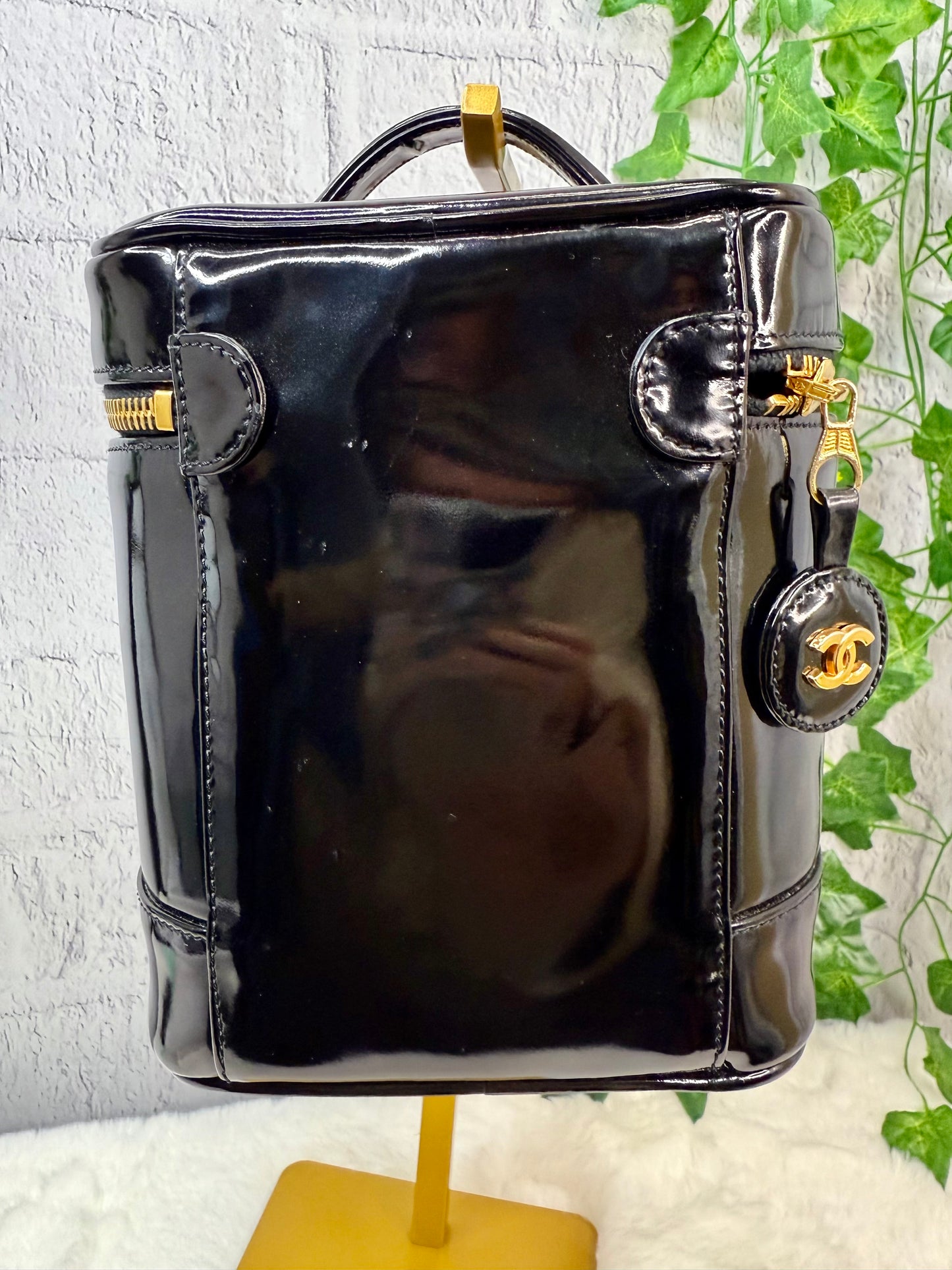 Vintage CHANEL Patent Leather Vanity Case