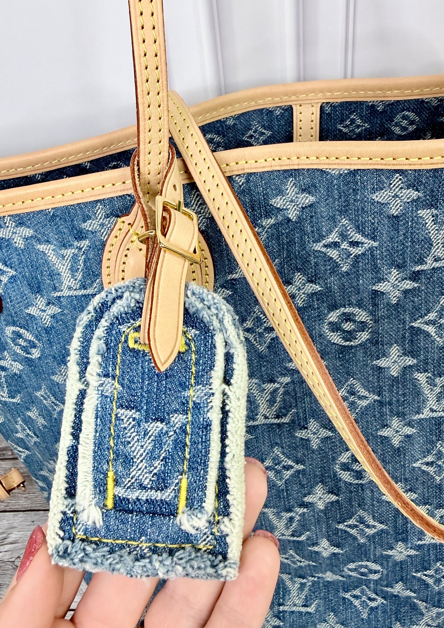 Louis Vuitton Denim Remix Neverfull MM - Excellent +