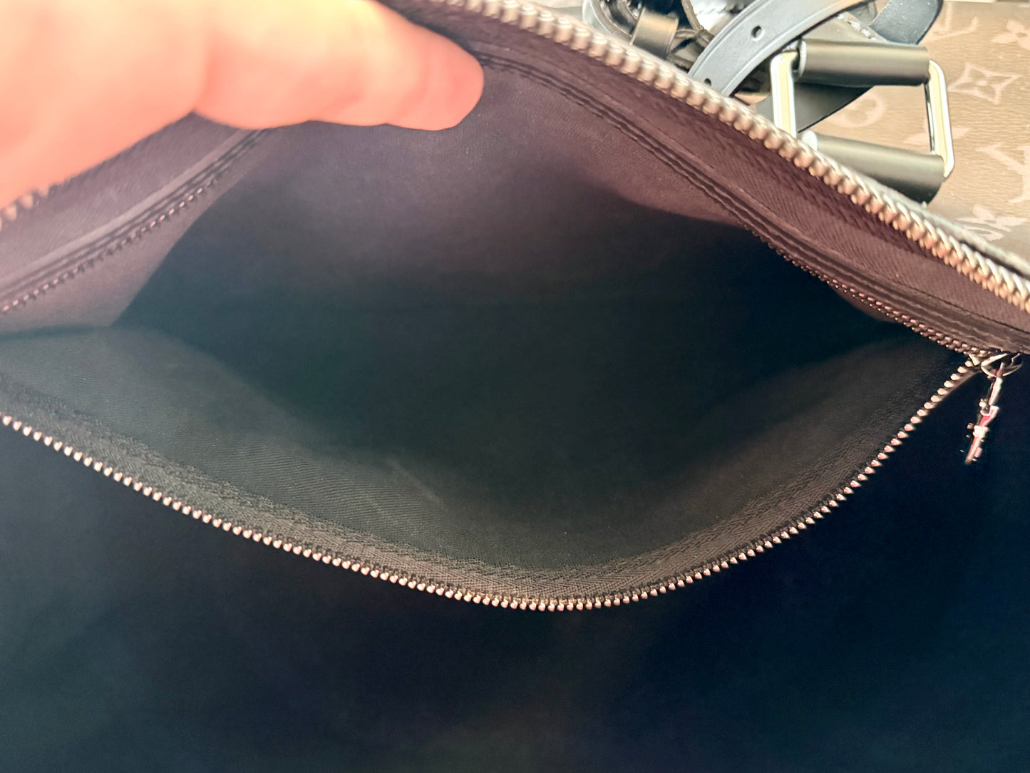 Louis Vuitton Keepall Bandouliere 55 Monogram Eclipse - Great