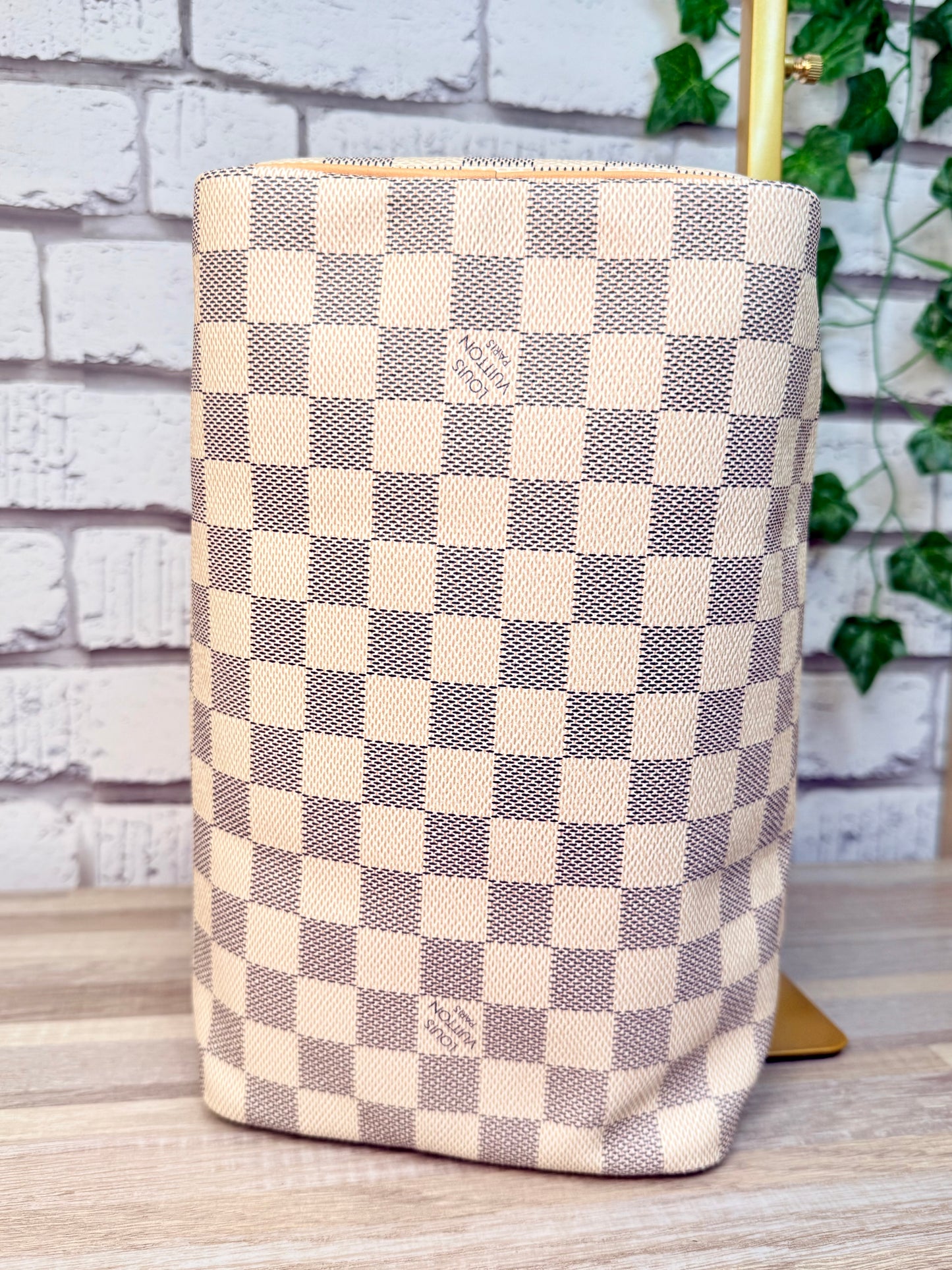 Louis Vuitton Damier Azur Speedy 25