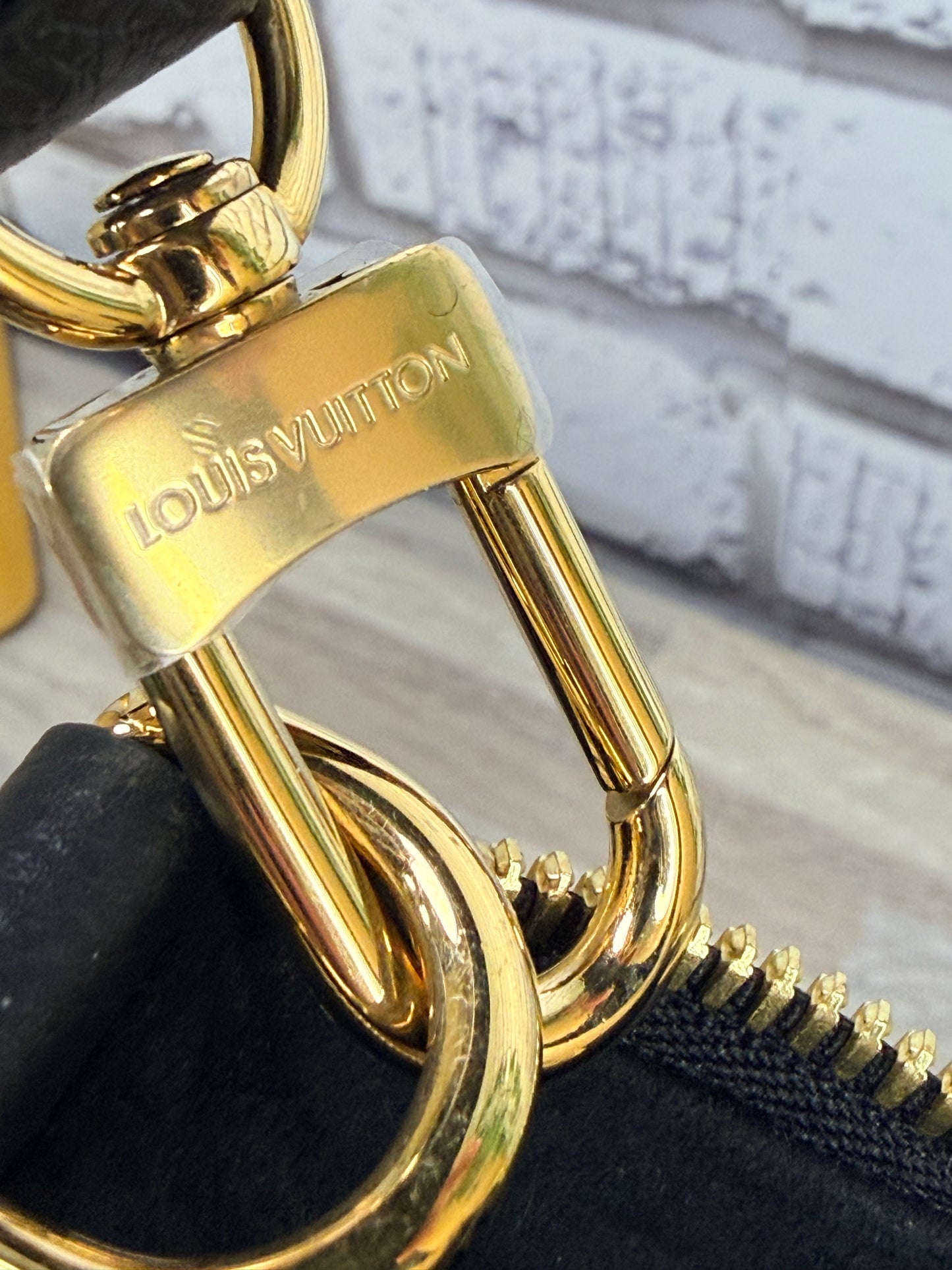 Pre-Owned Louis Vuitton Empreinte Bagatelle (Black)