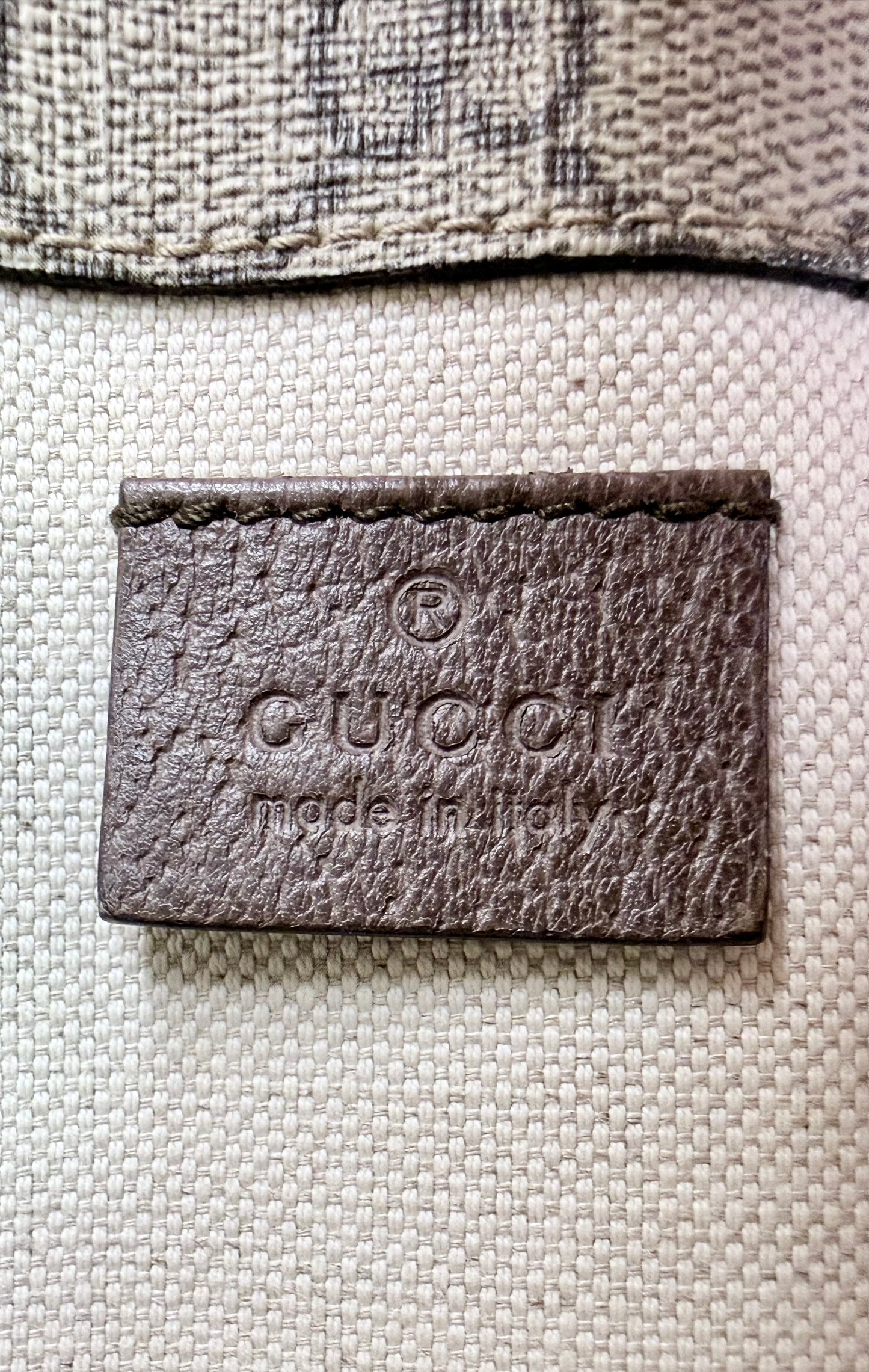 Gucci Supreme GG Belt Bag - Great