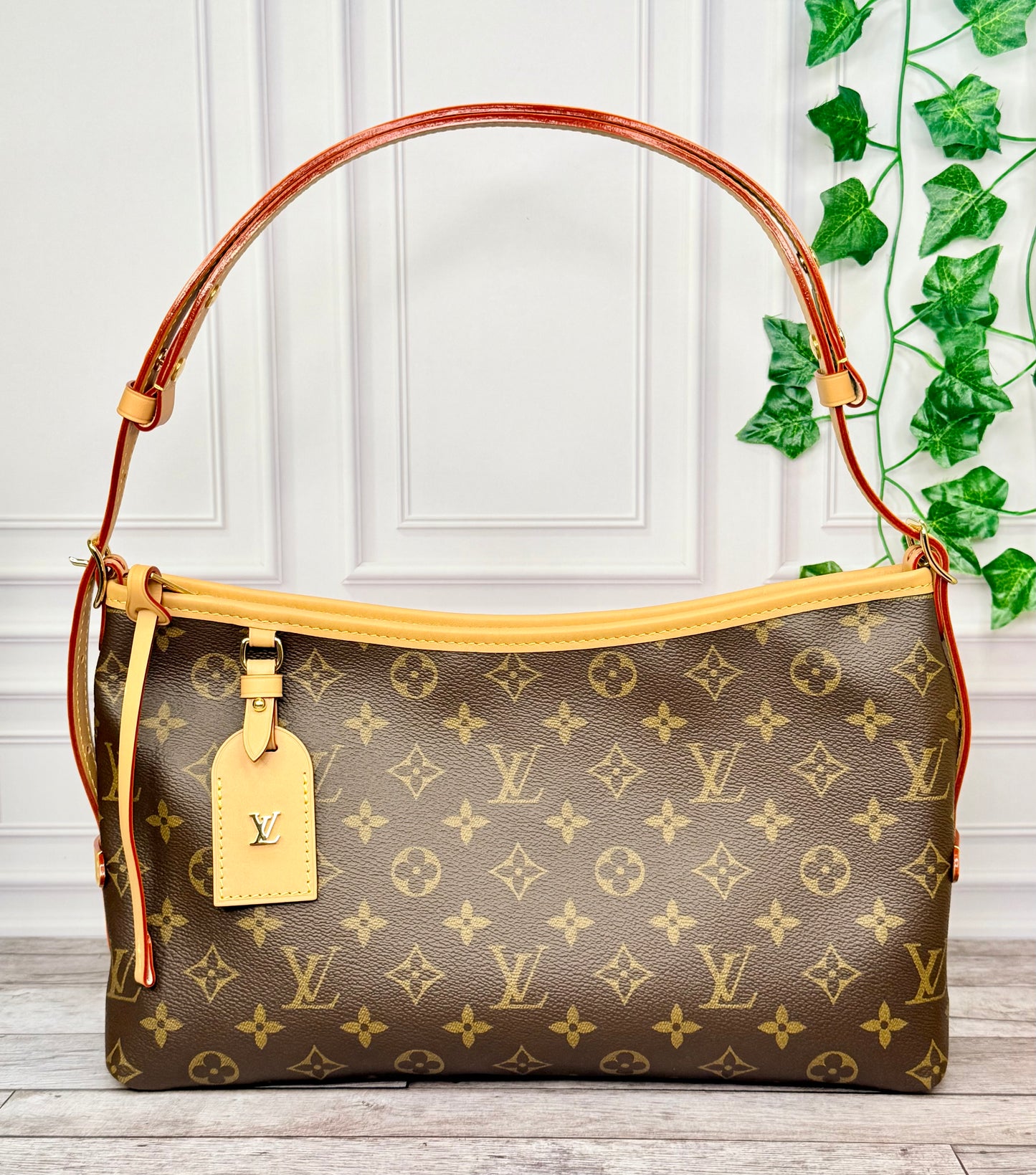 Louis Vuitton Carryall East West (Monogram) - Pristine