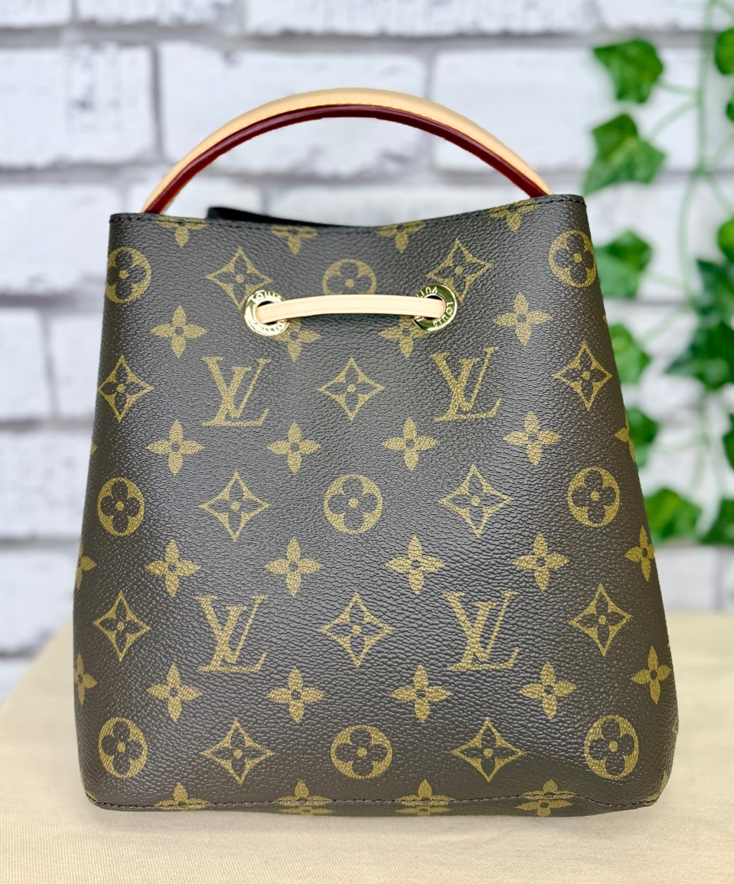 Louis Vuitton Neo Noe BB (Monogram) - New