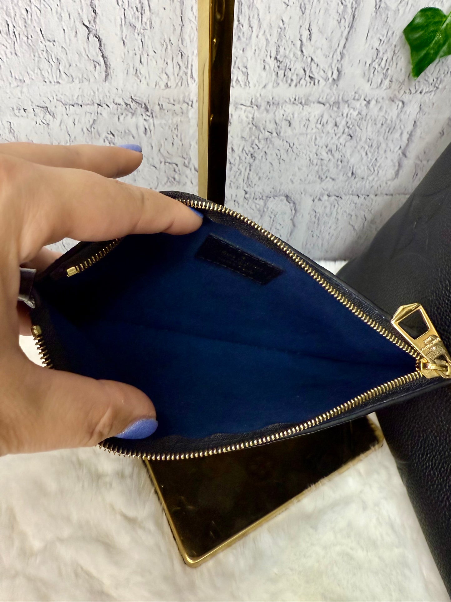 Louis Vuitton Carry All PM Empreinte Noir w/ Pouch