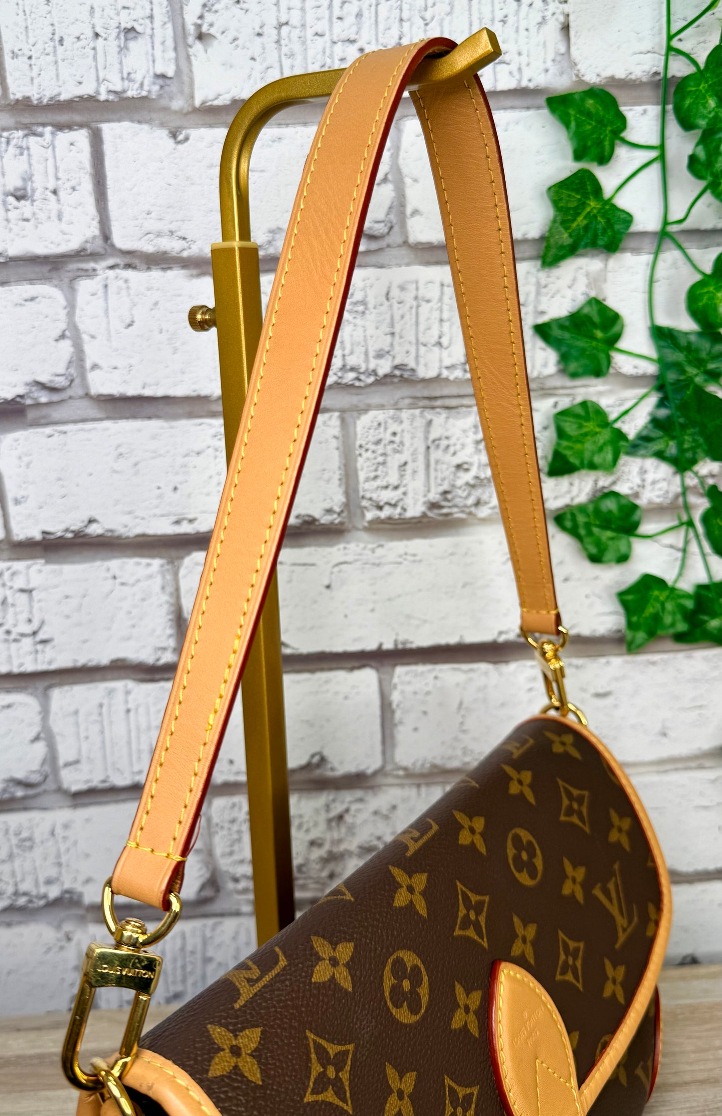 Louis Vuitton Monogram Diane (Black)