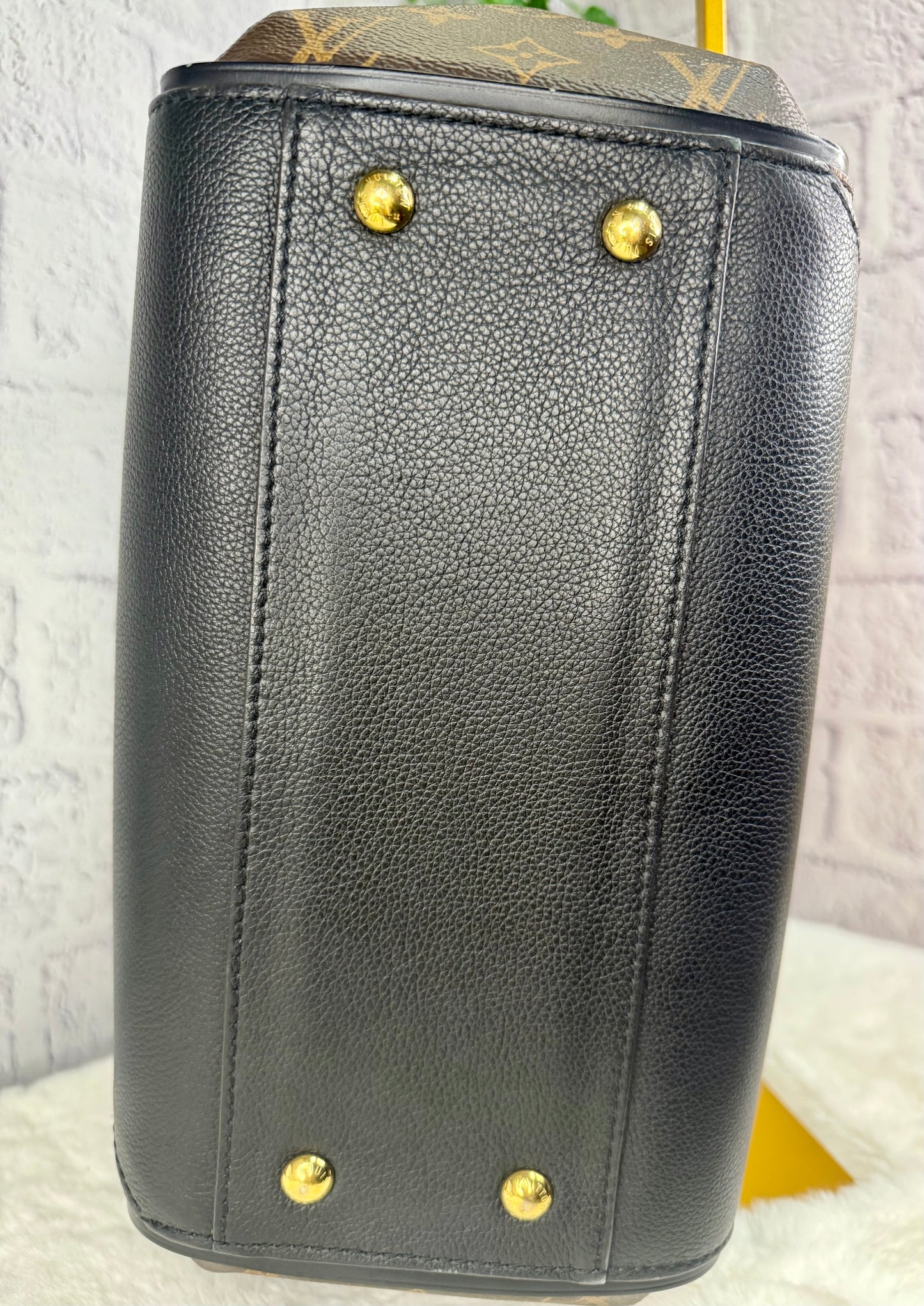 Louis Vuitton Kimono (Monogram/Black)