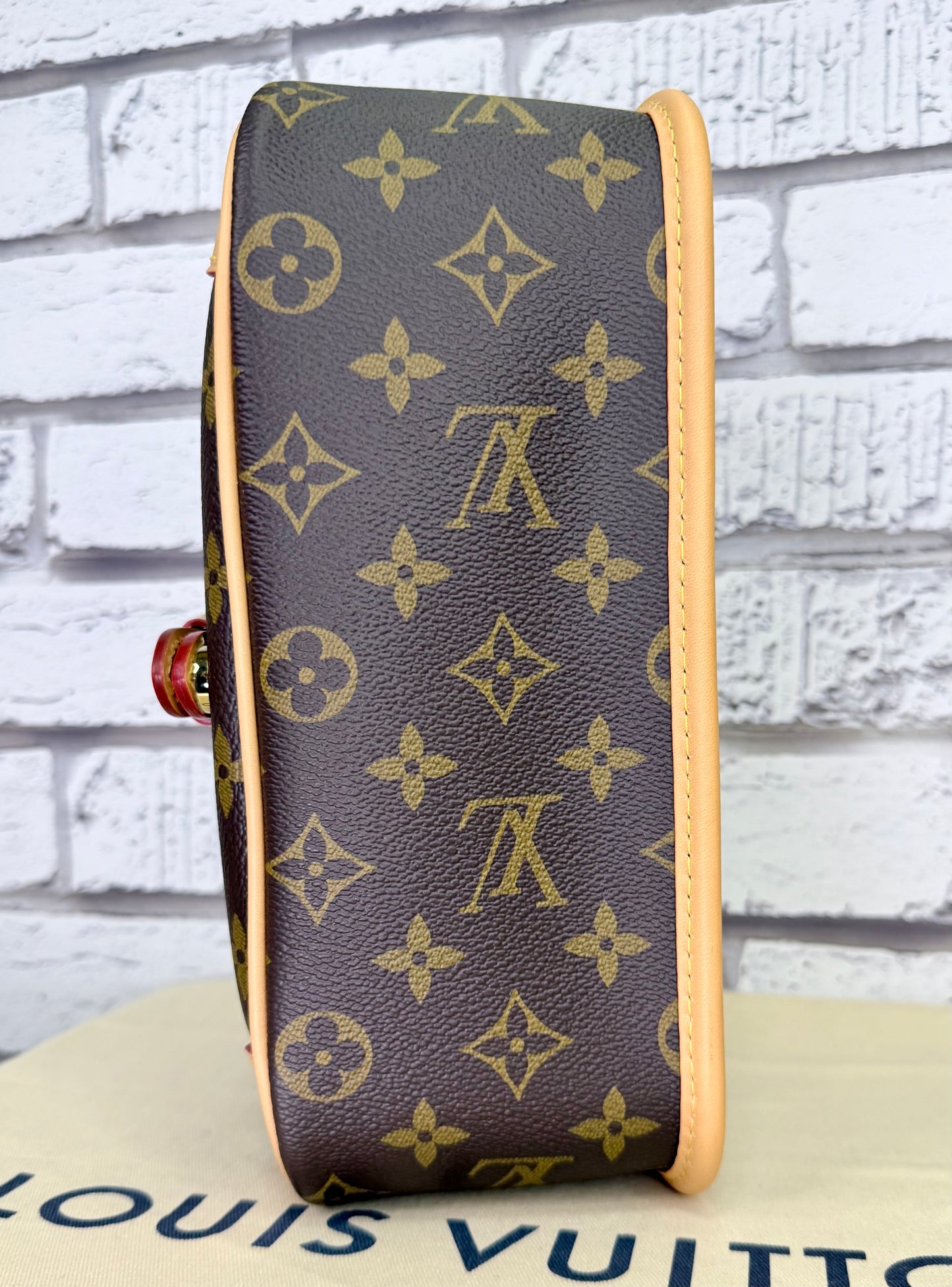 Louis Vuitton Diane (Monogram) - Pristine