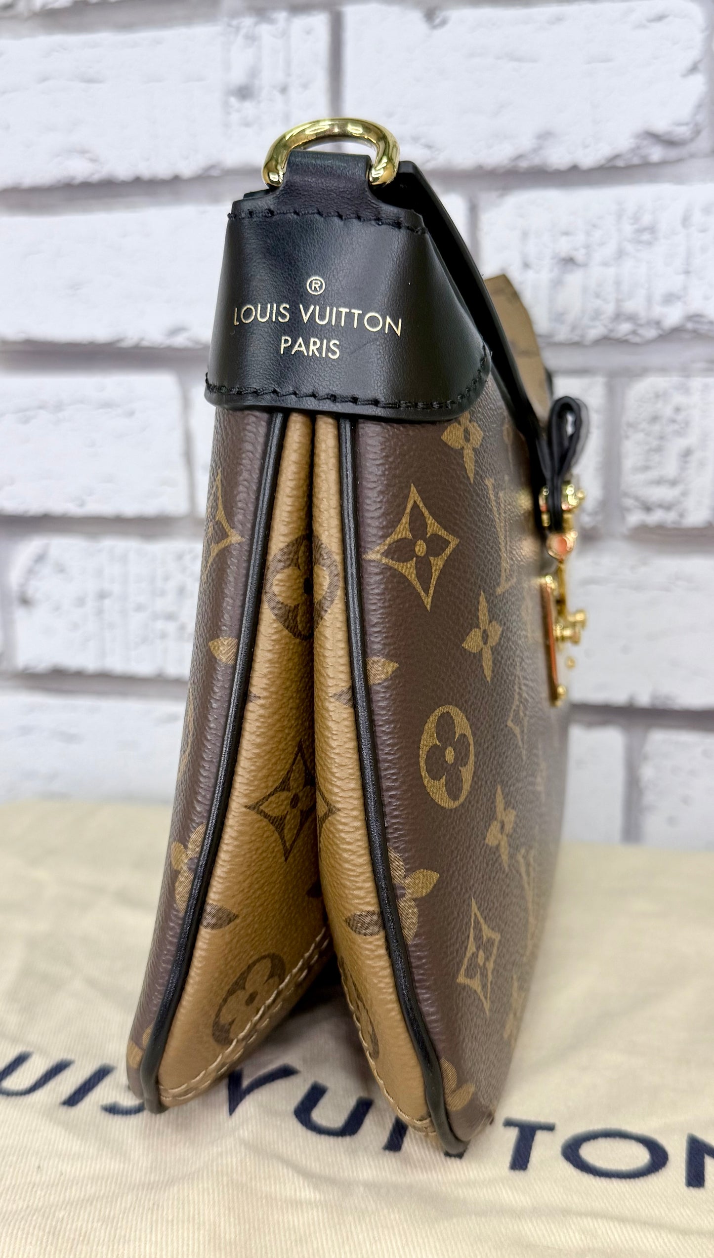 Louis Vuitton Twinny (Monogram/Reverse Monogram) - Pristine