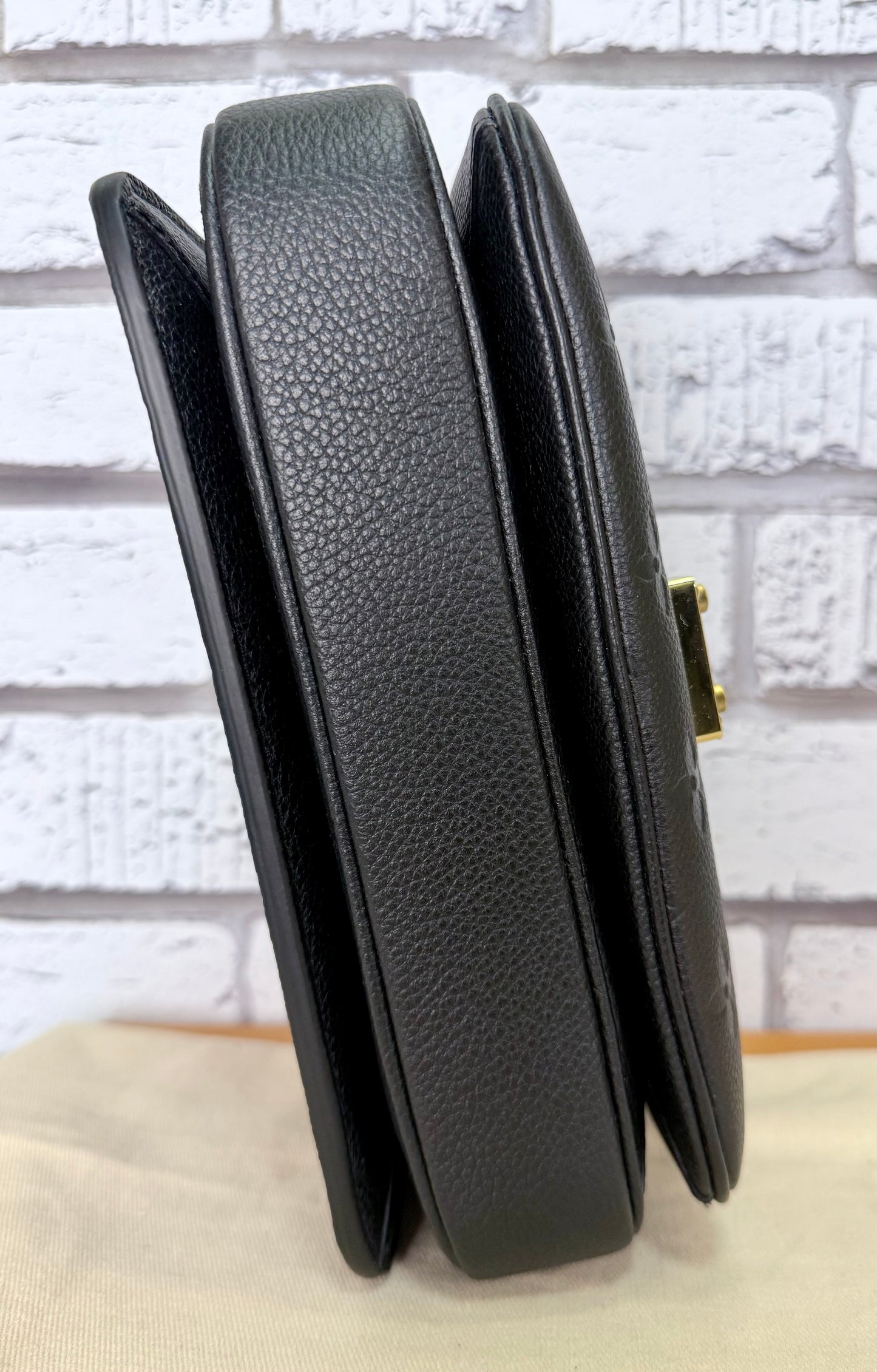 Louis Vuitton Empreinte Leather Metis East West (Black) - Pristine