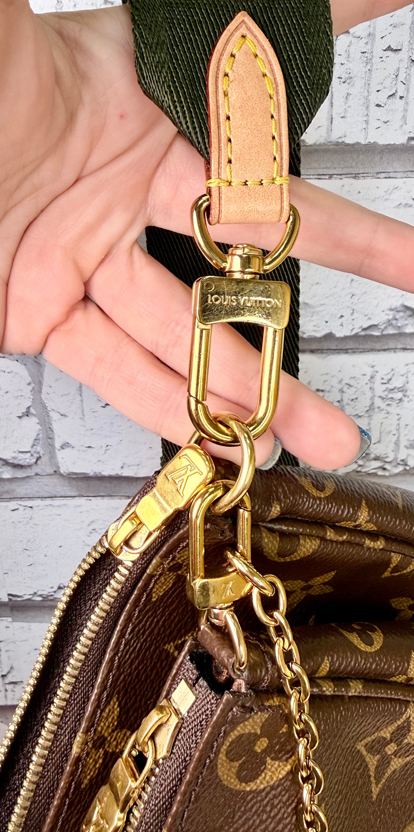 Louis Vuitton Multi Pochette Accessoires (Khaki) - Great/Excellent