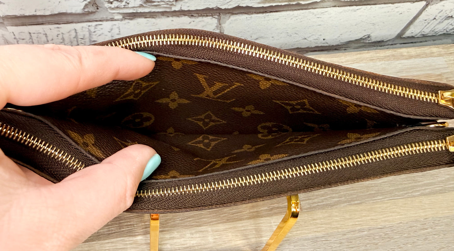 Pre-Owned Louis Vuitton “Blooming Flowers” Double Zip Pochette