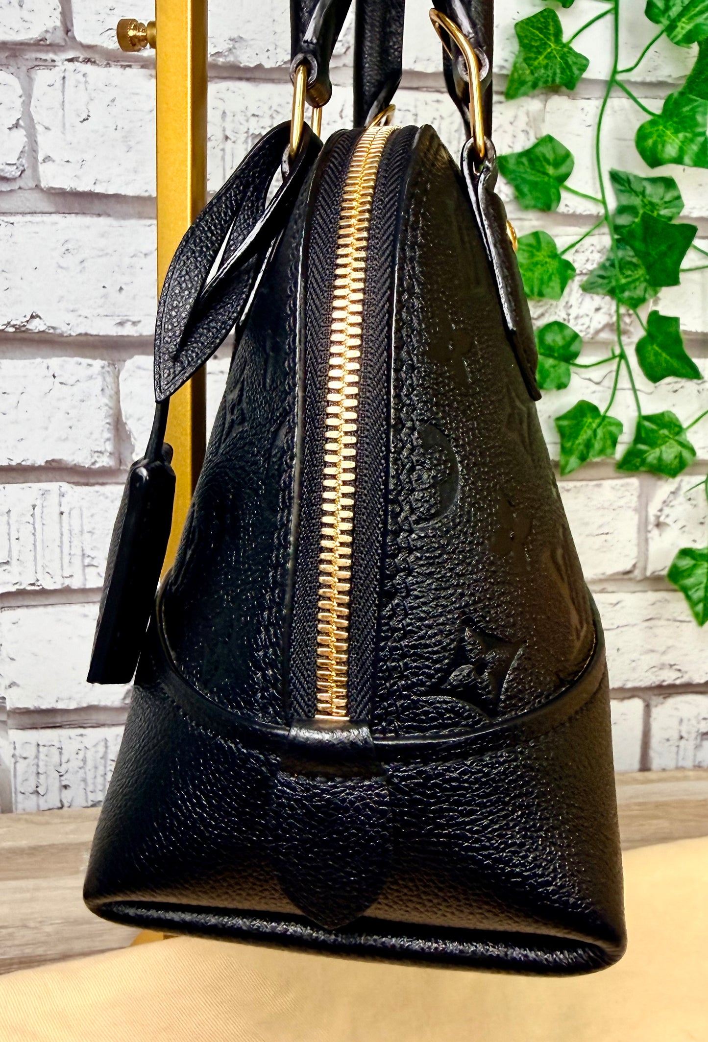 Louis Vuitton Alma BB Empreinte Leather - Black