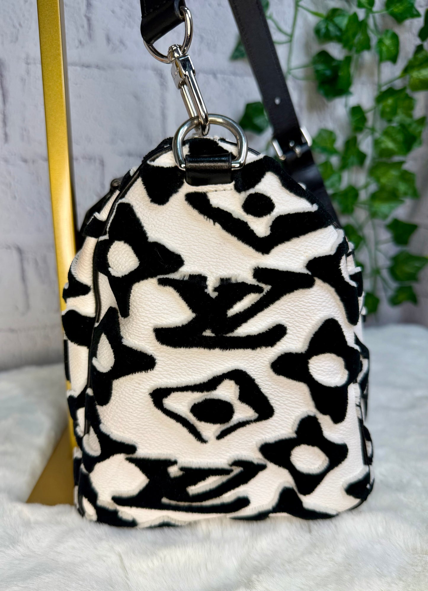 Louis Vuitton x Urs Fischer Limited Edition Speedy 25 Bandouliere