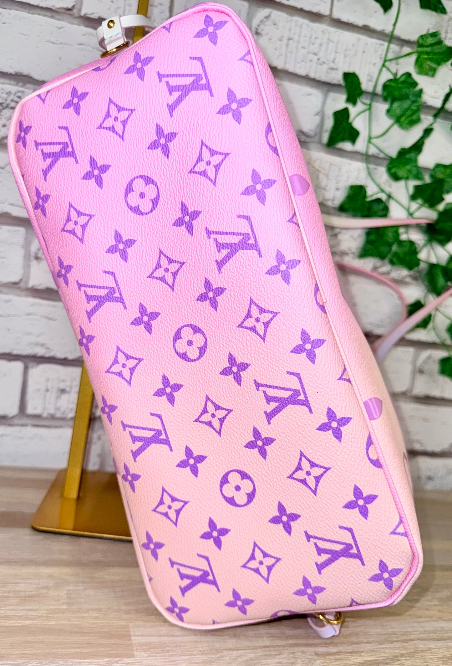 Louis Vuitton “Spring In The City” Neverfull MM (Sunrise Pastel)