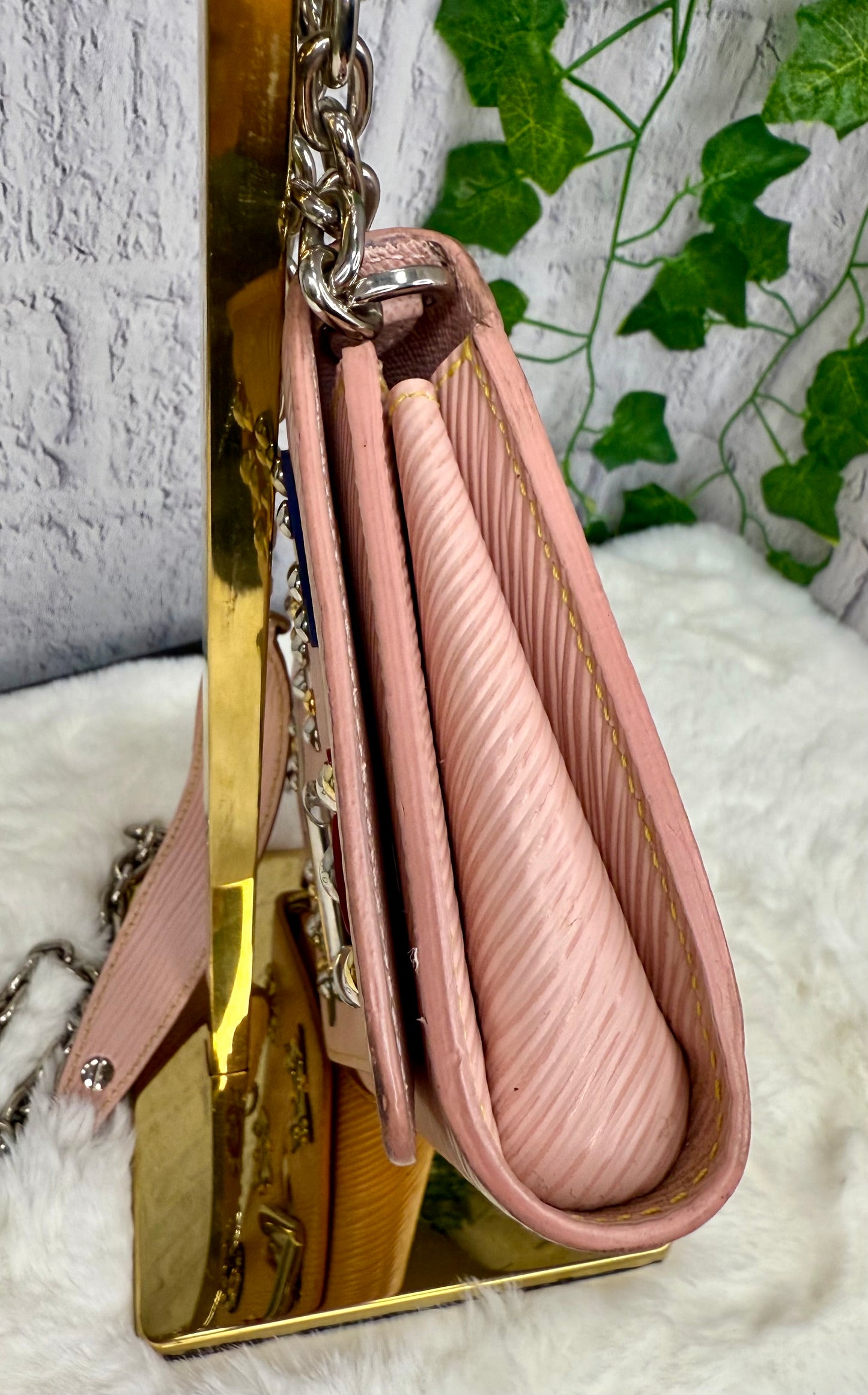 Louis Vuitton Limited Edition Mechanical Flowers Twist WOC