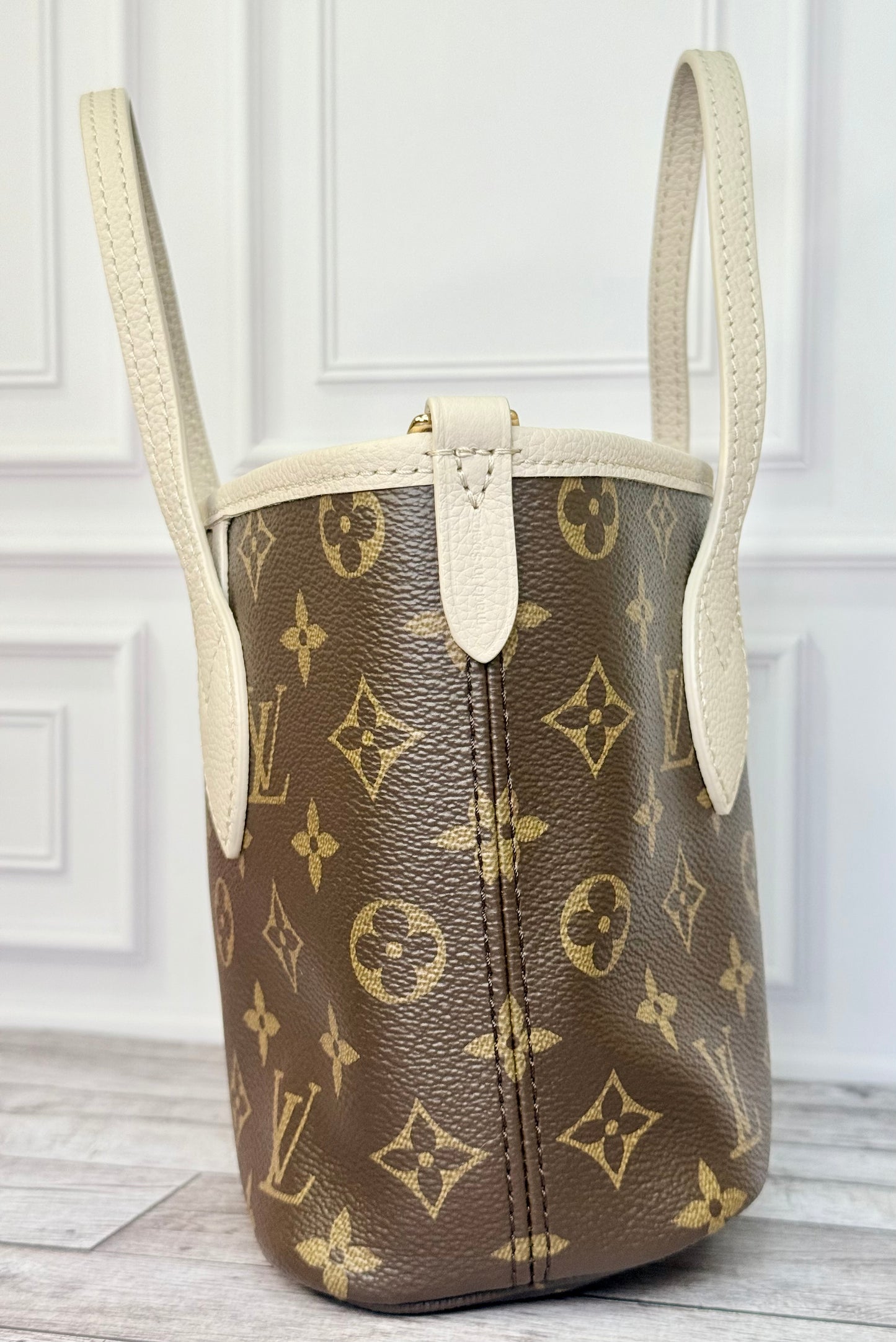 Louis Vuitton Neverfull Bandouliere Inside Out BB (Limestone/Monogram) - Like New