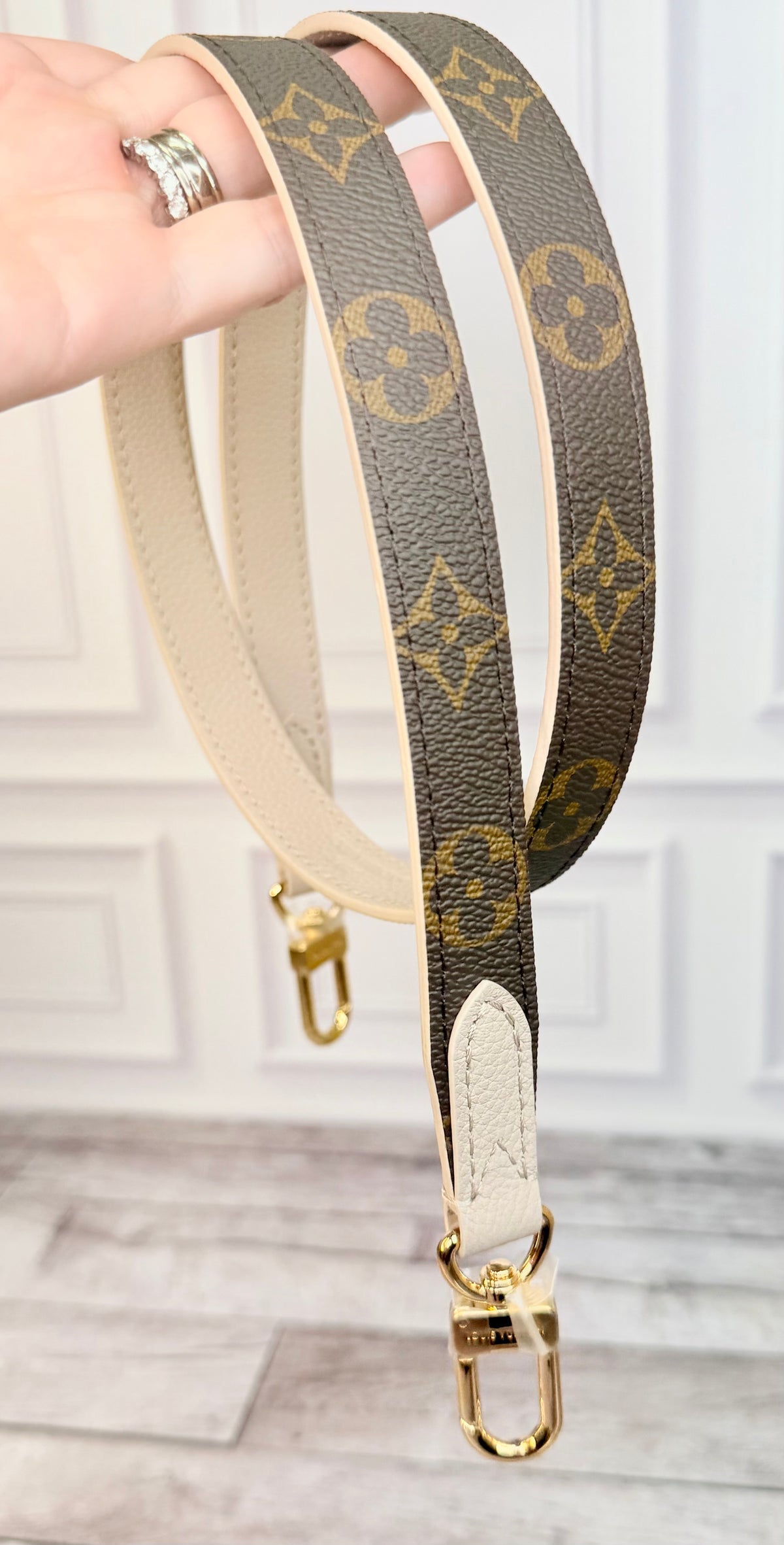Louis Vuitton Neverfull Bandouliere Inside Out BB (Limestone/Monogram) - Like New