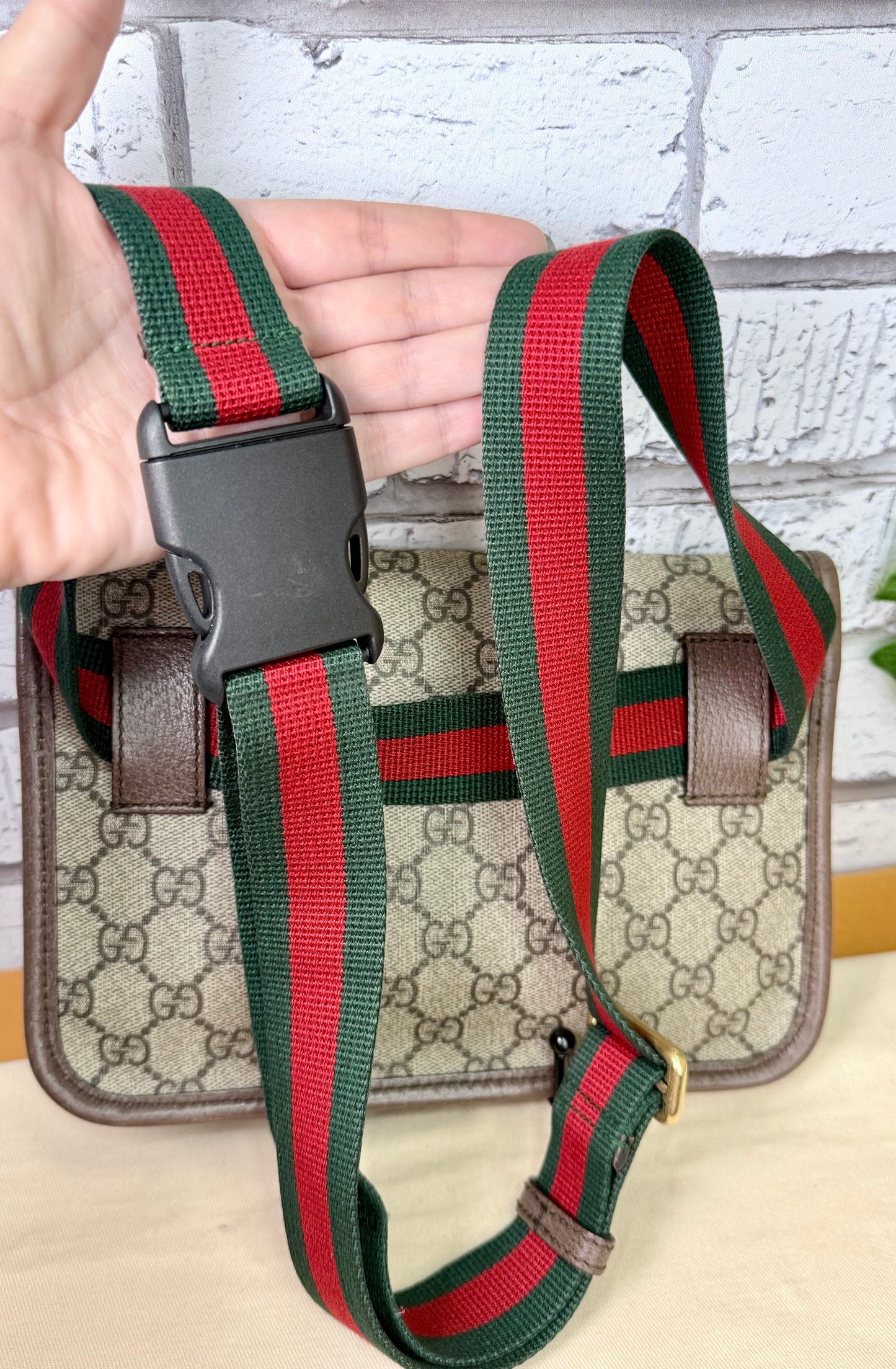 Gucci Supreme GG Belt Bag - Great