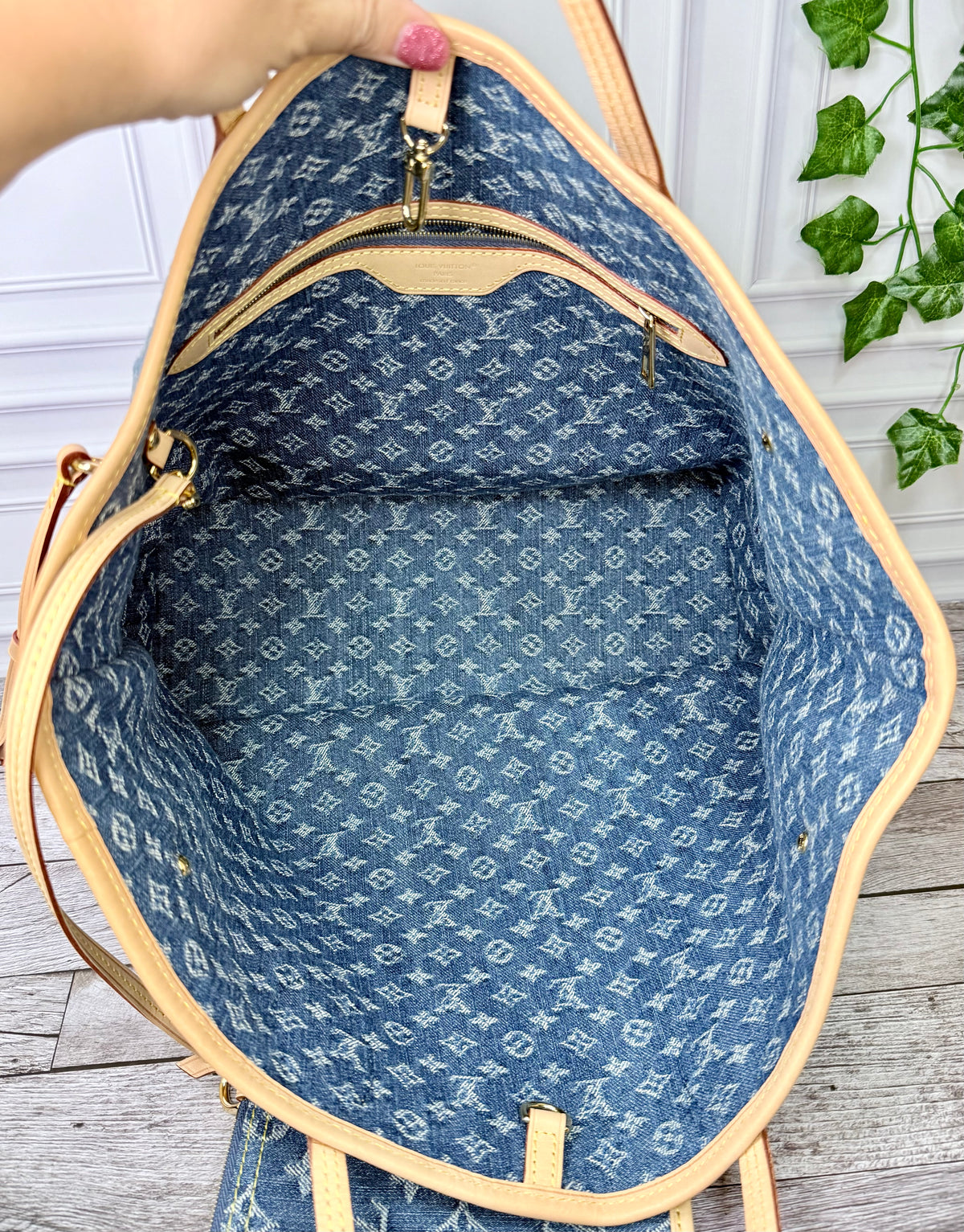 Louis Vuitton Denim Remix Neverfull MM - Excellent +