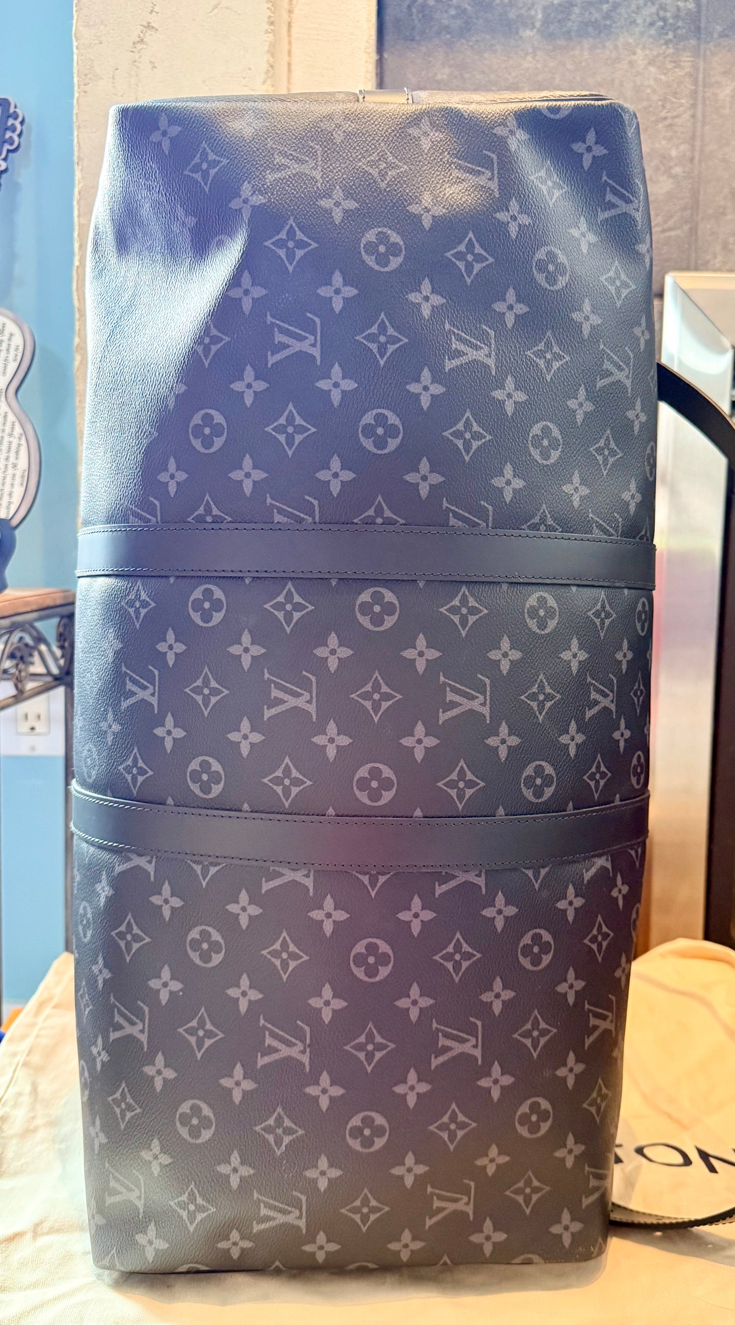 Louis Vuitton Keepall Bandouliere 55 Monogram Eclipse - Great