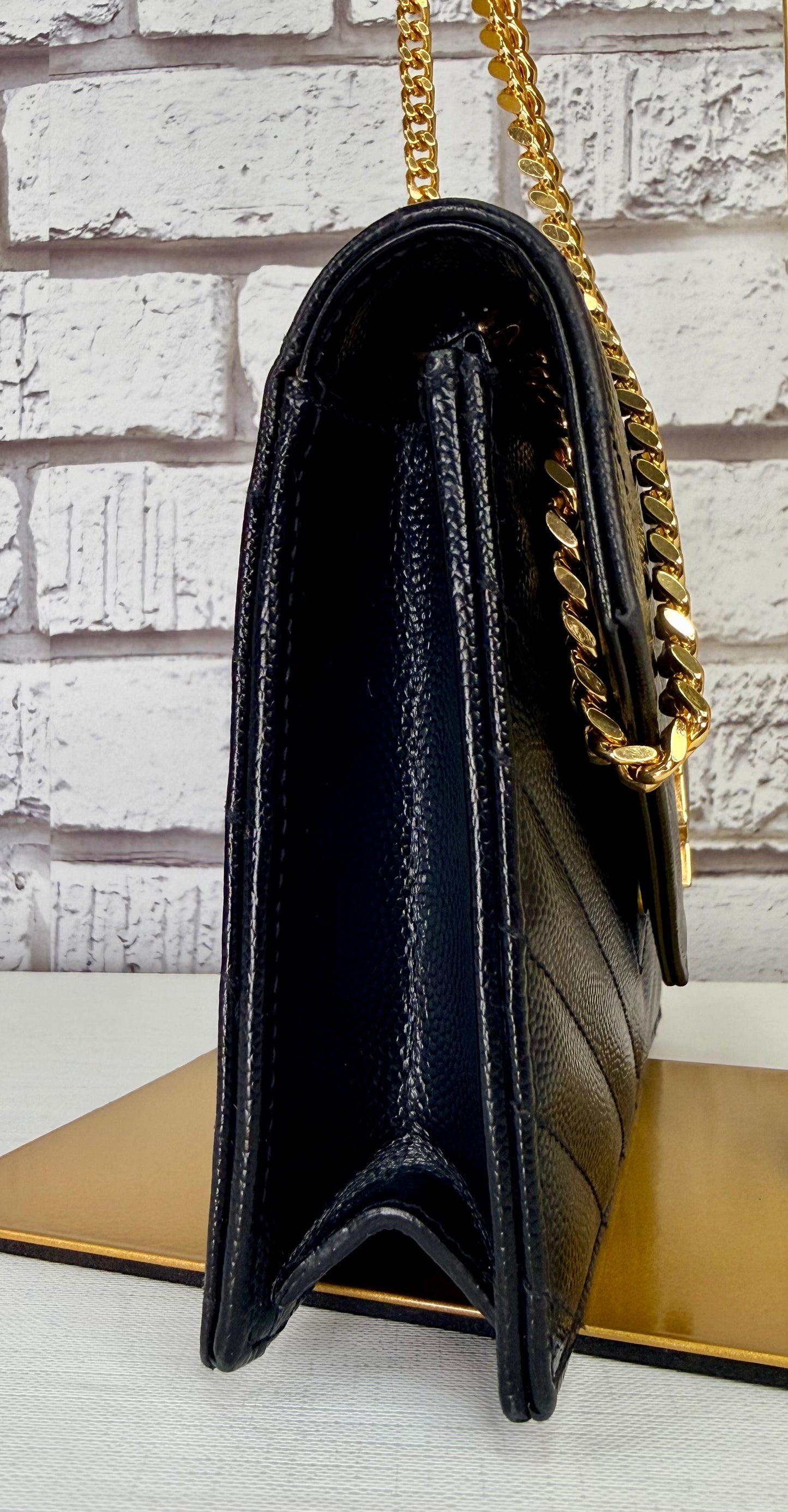 Saint Laurent Grained Leather Cassandre Wallet On Chain - Great/Excellent