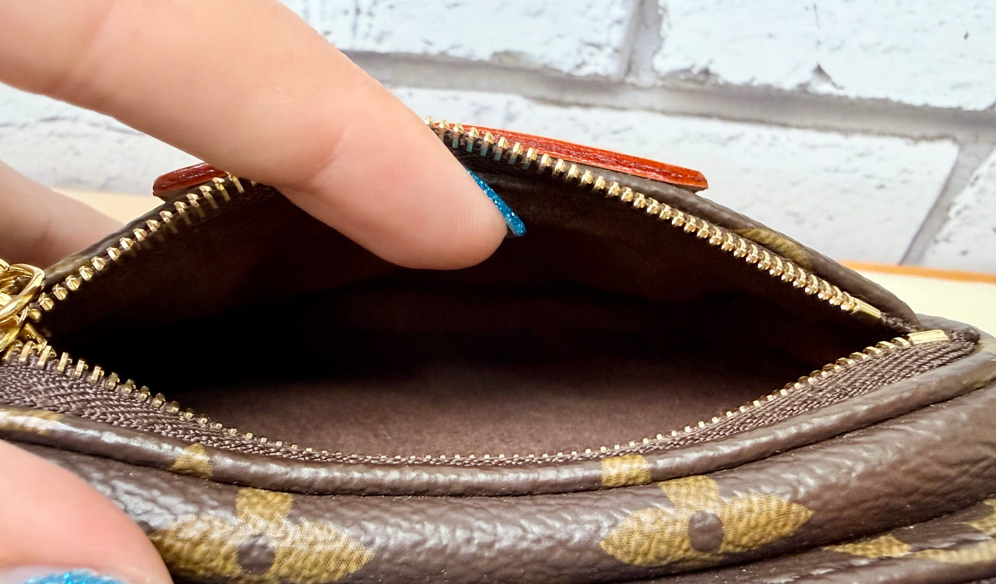 Louis Vuitton Mini Bum Bag (Monogram) - Excellent