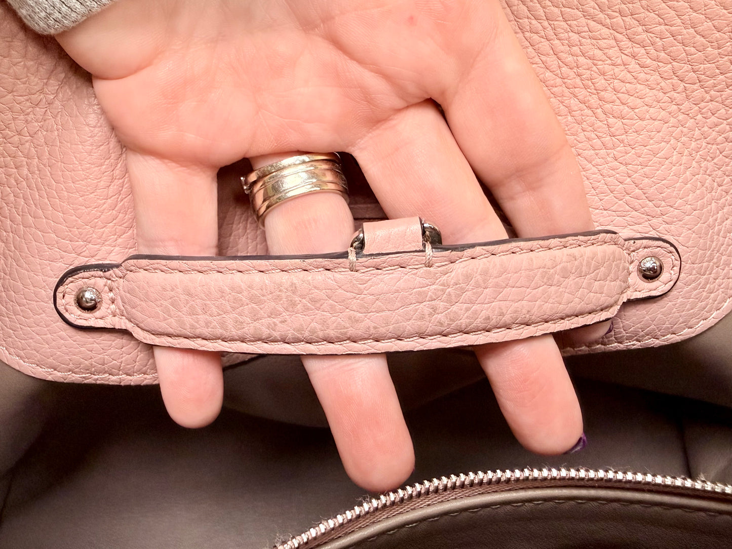 Louis Vuitton Capucines MM (Rose Pink) - Great/Excellent