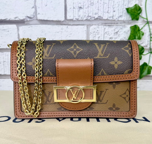 Louis Vuitton Chain Dauphine (Reverse Monogram) - Pristine