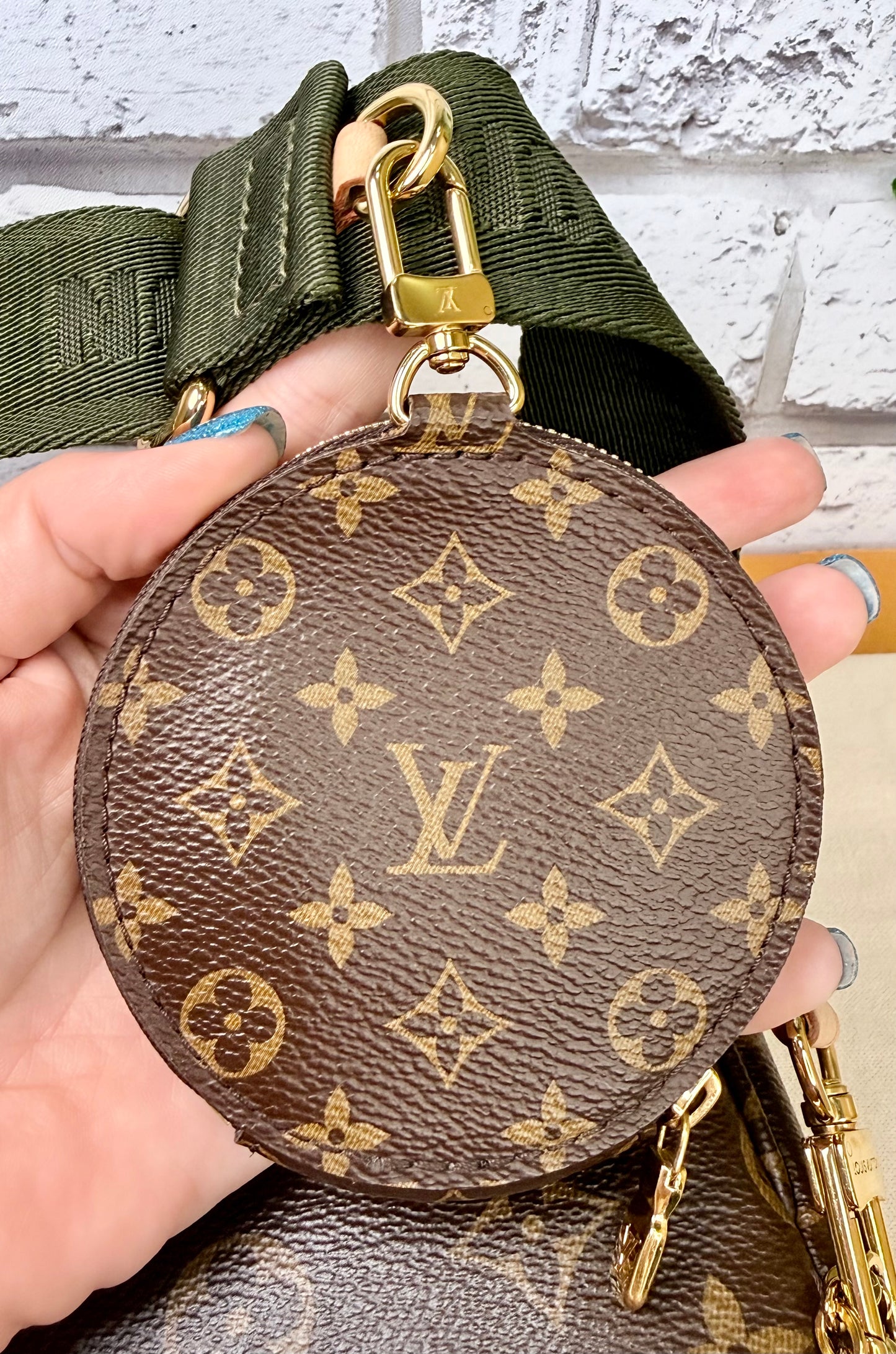 Louis Vuitton Multi Pochette Accessoires (Khaki) - Great/Excellent