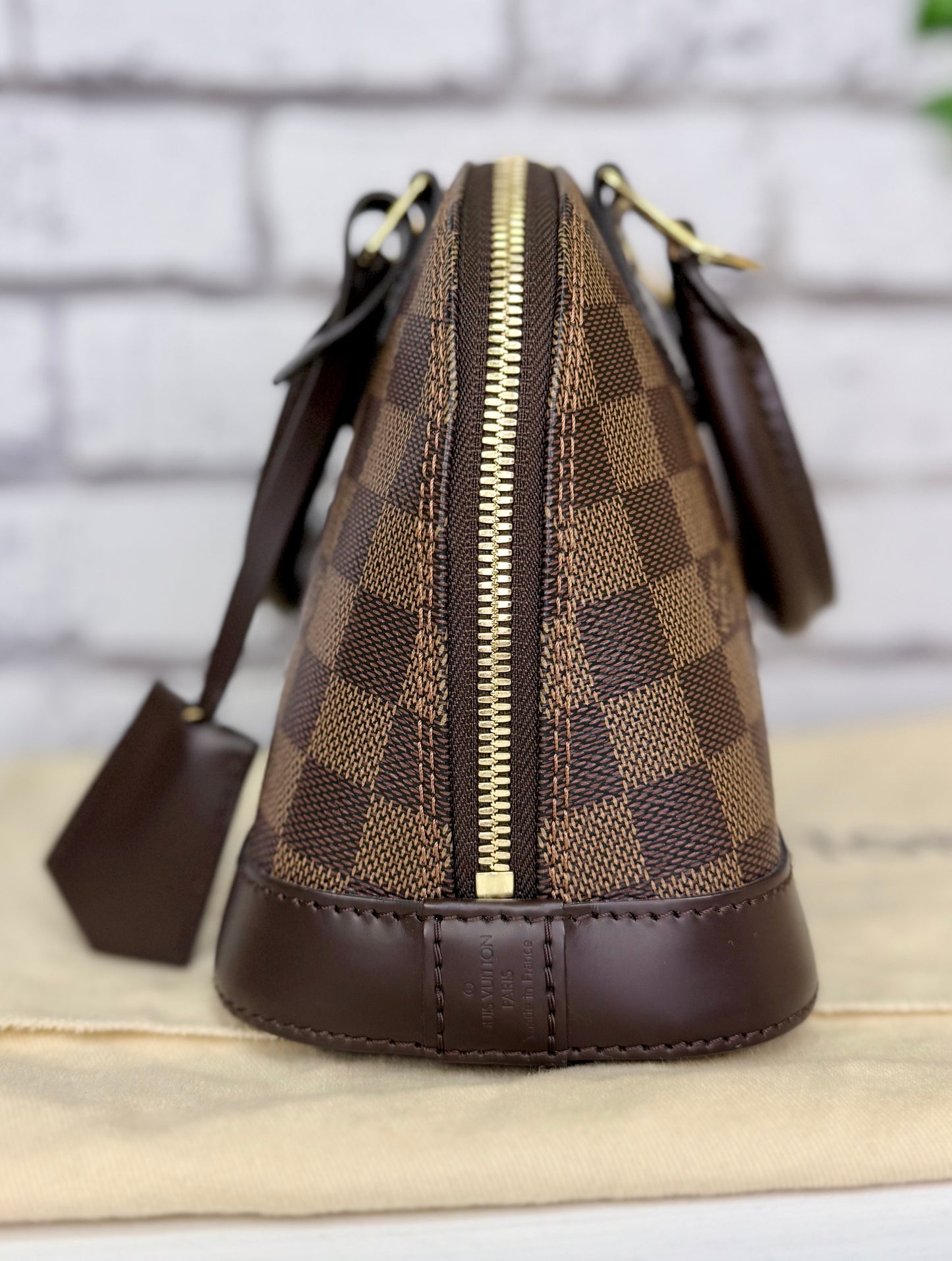 Louis Vuitton Damier Ebene Alma BB - Excellent