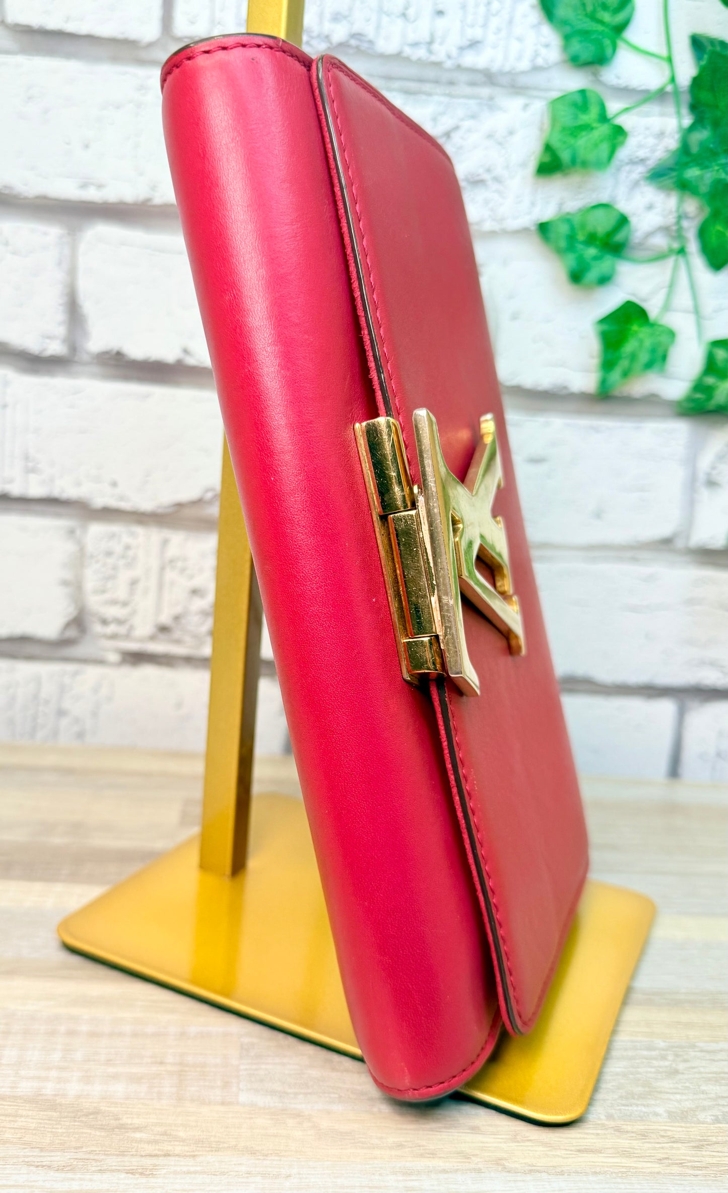 Louis Vuitton Calfskin Chain Louise MM - Raspberry