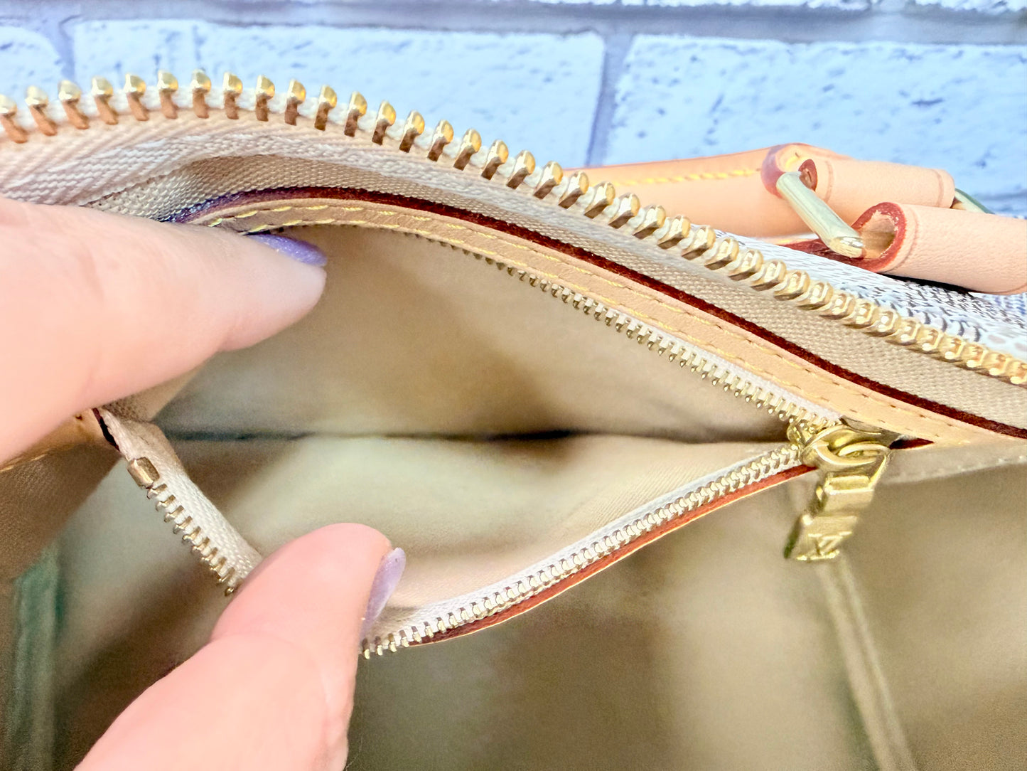 Louis Vuitton Damier Azur Speedy 25