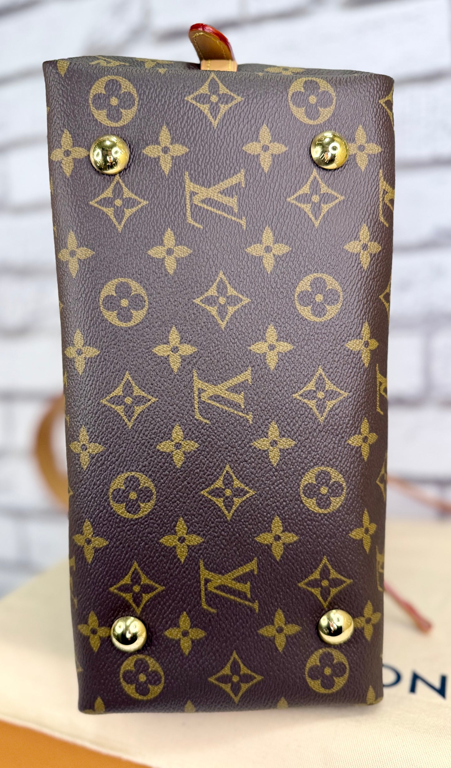 Louis Vuitton Carryall PM (Monogram) - Like New