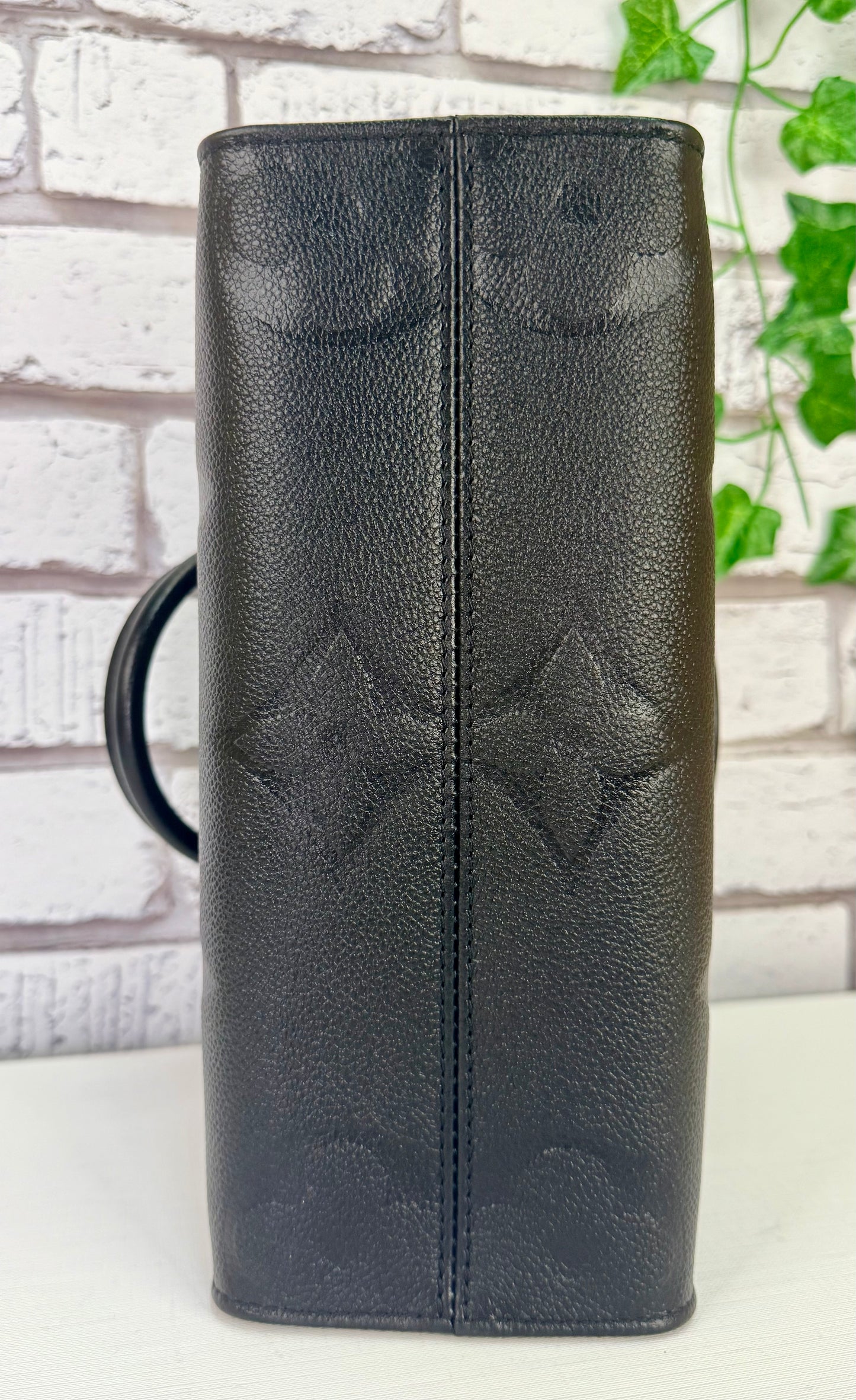 Louis Vuitton Black Empreinte On The Go PM