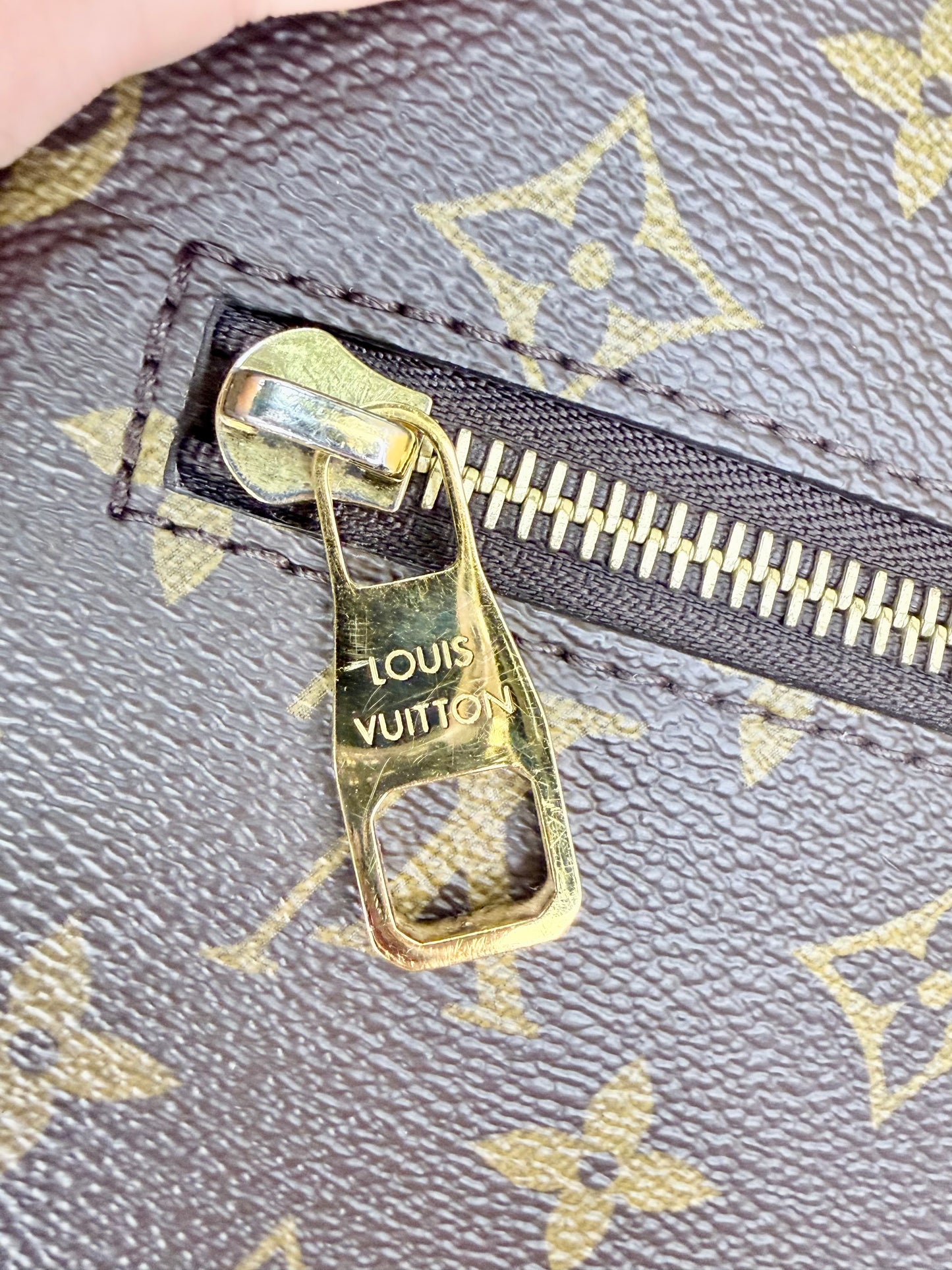 Louis Vuitton Pochette Métis (Monogram) - Great/Excellent