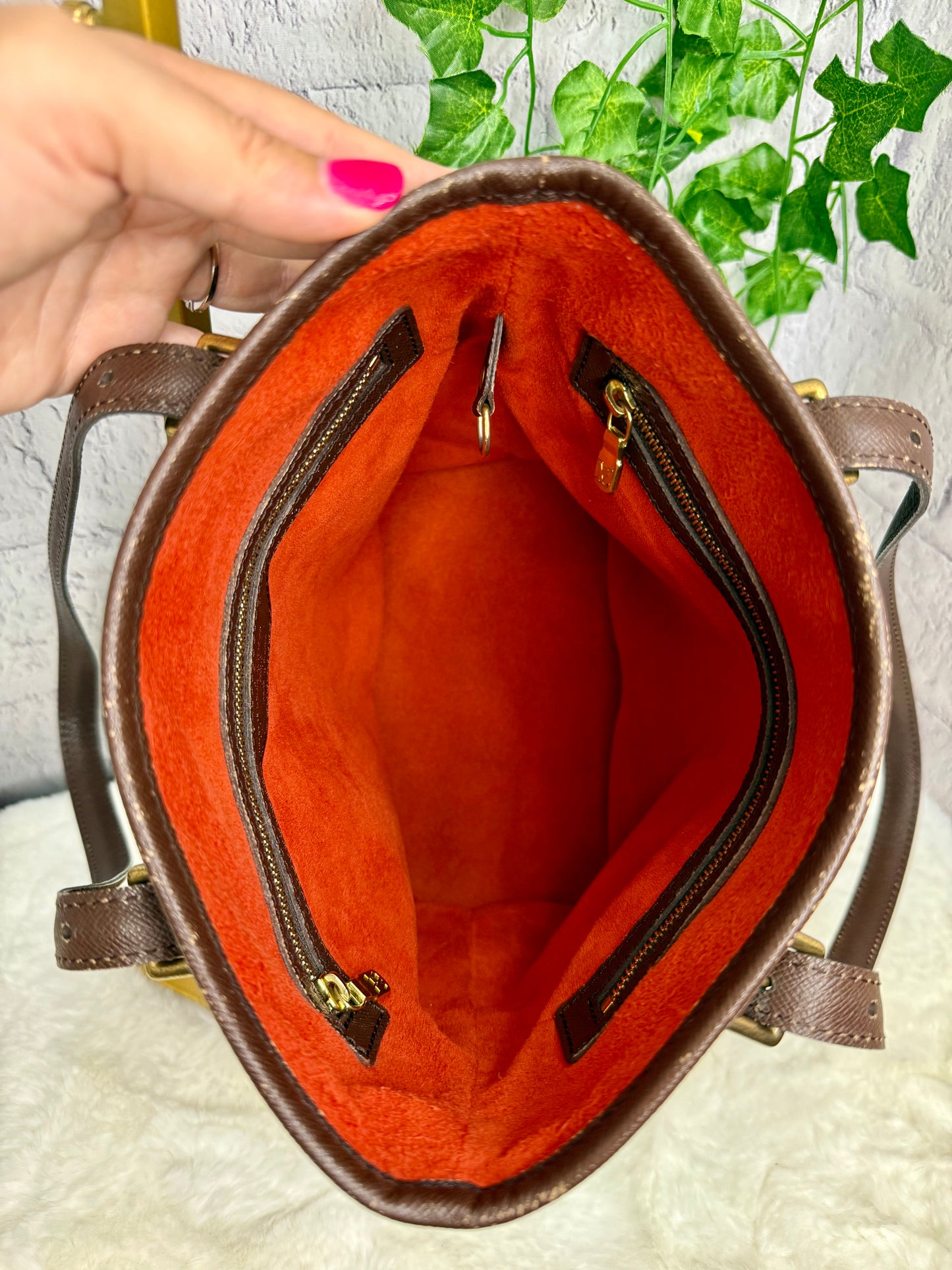 Louis Vuitton Damier Ebene Marais Bucket Bag