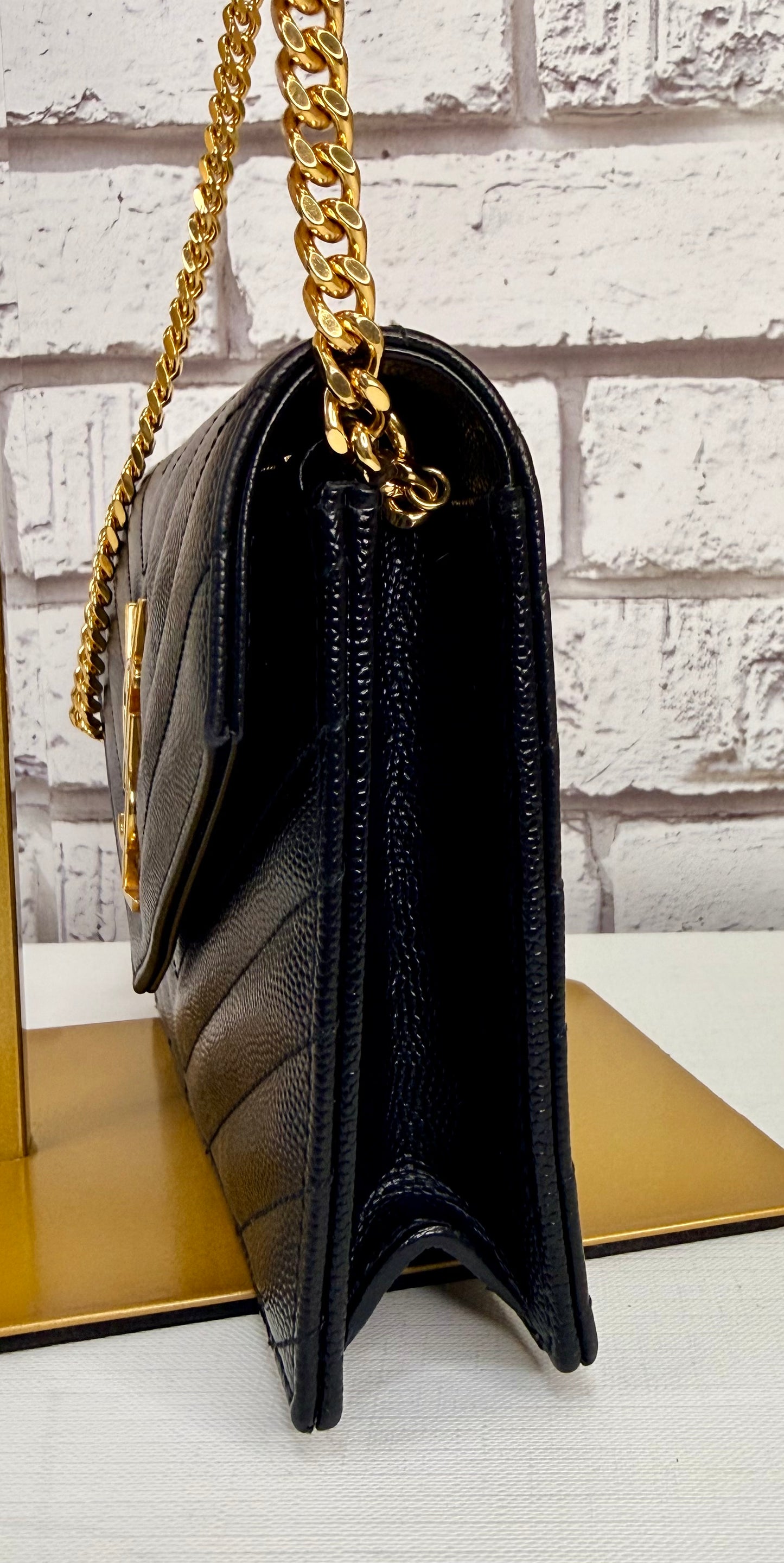 Saint Laurent Grained Leather Cassandre Wallet On Chain - Great/Excellent